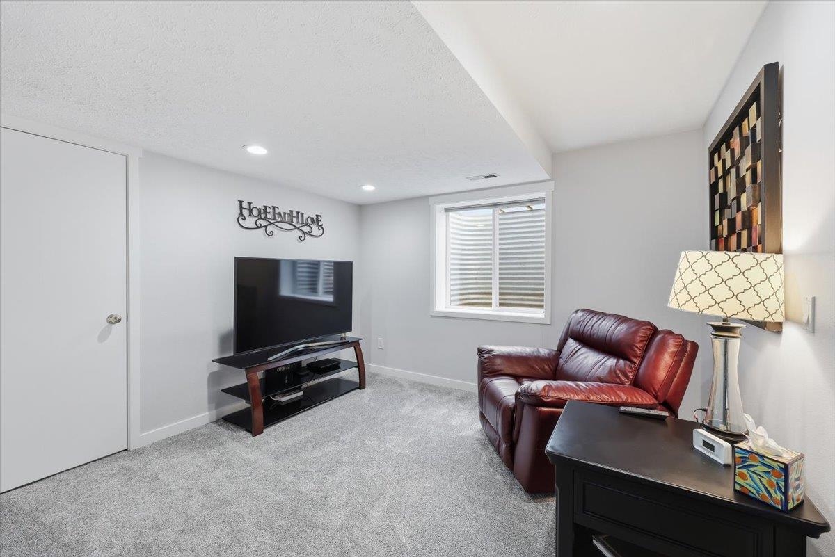 8310 N Forest Ct - Photo 29