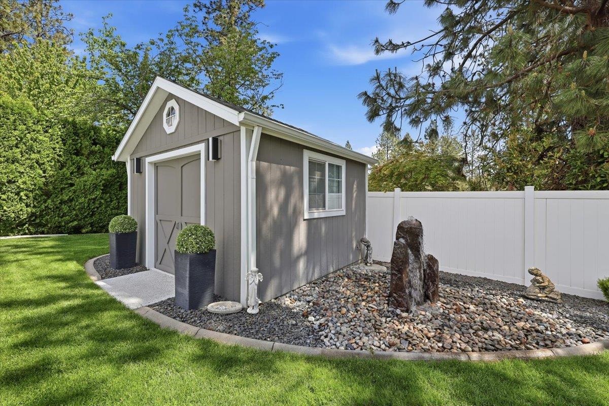 8310 N Forest Ct - Photo 39