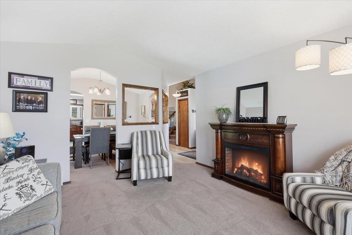 8310 N Forest Ct - Photo 7