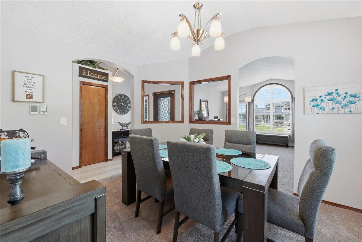8310 N Forest Ct - Photo 9