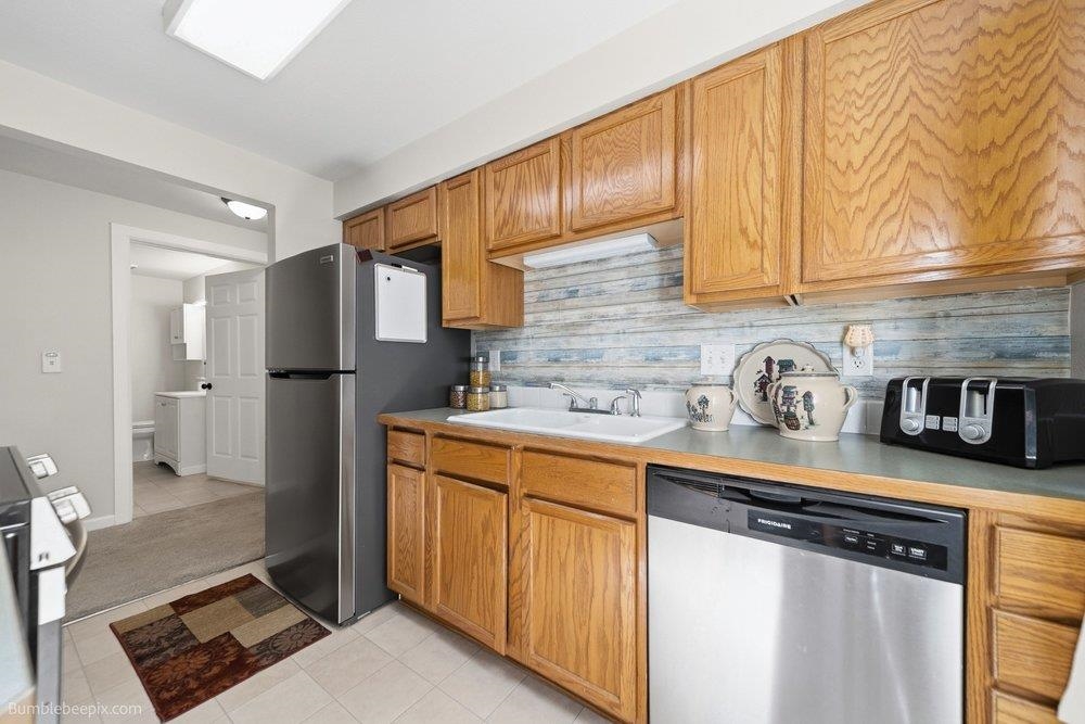 202 E Weile Ave - Photo 12