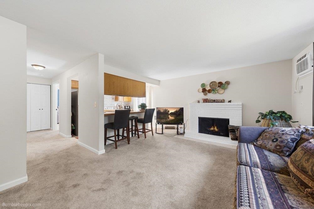 202 E Weile Ave - Photo 5