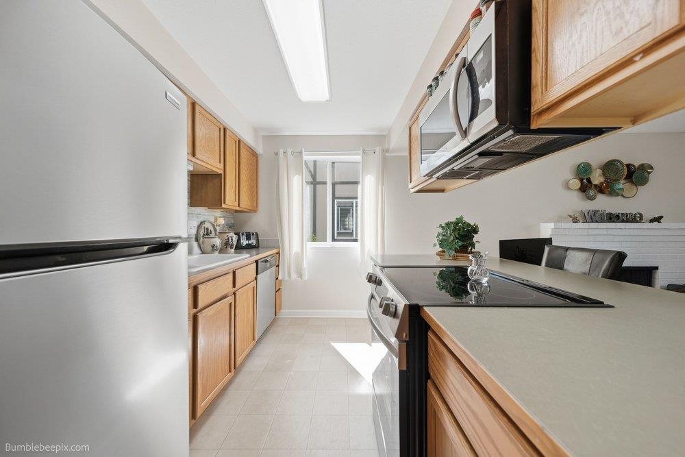 202 E Weile Ave - Photo 10