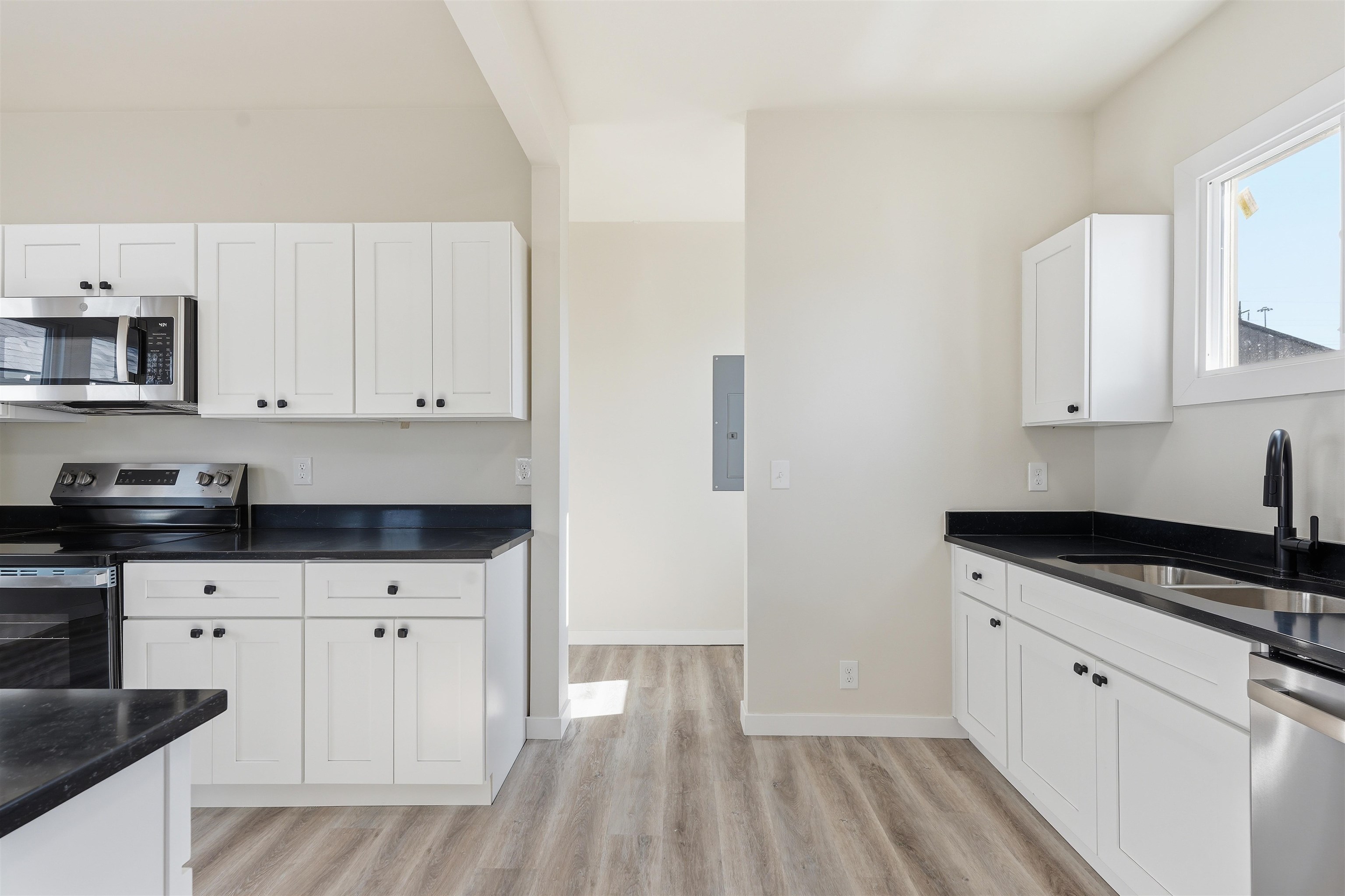 1418 E Pacific Ave - Photo 19