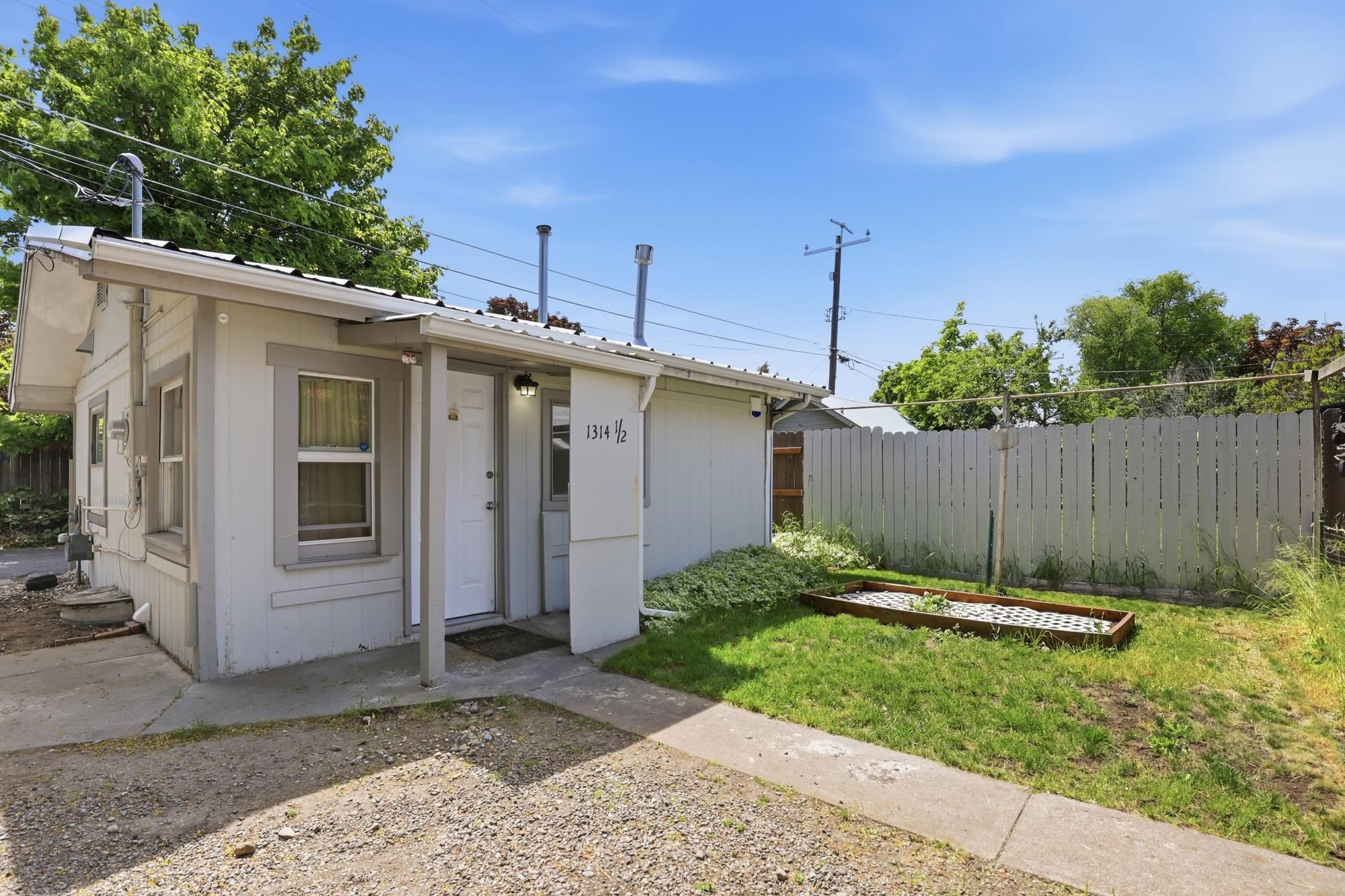 1314 E Montgomery Ave - Photo 19