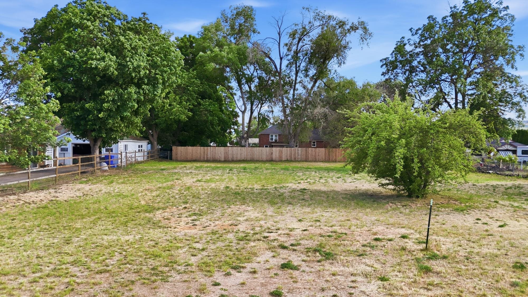 10902 NIXON Ave - Photo 2