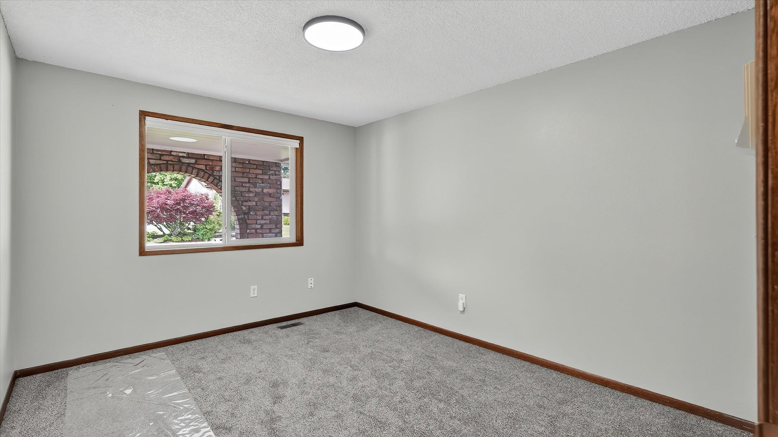 10810 E 35th Ave - Photo 22