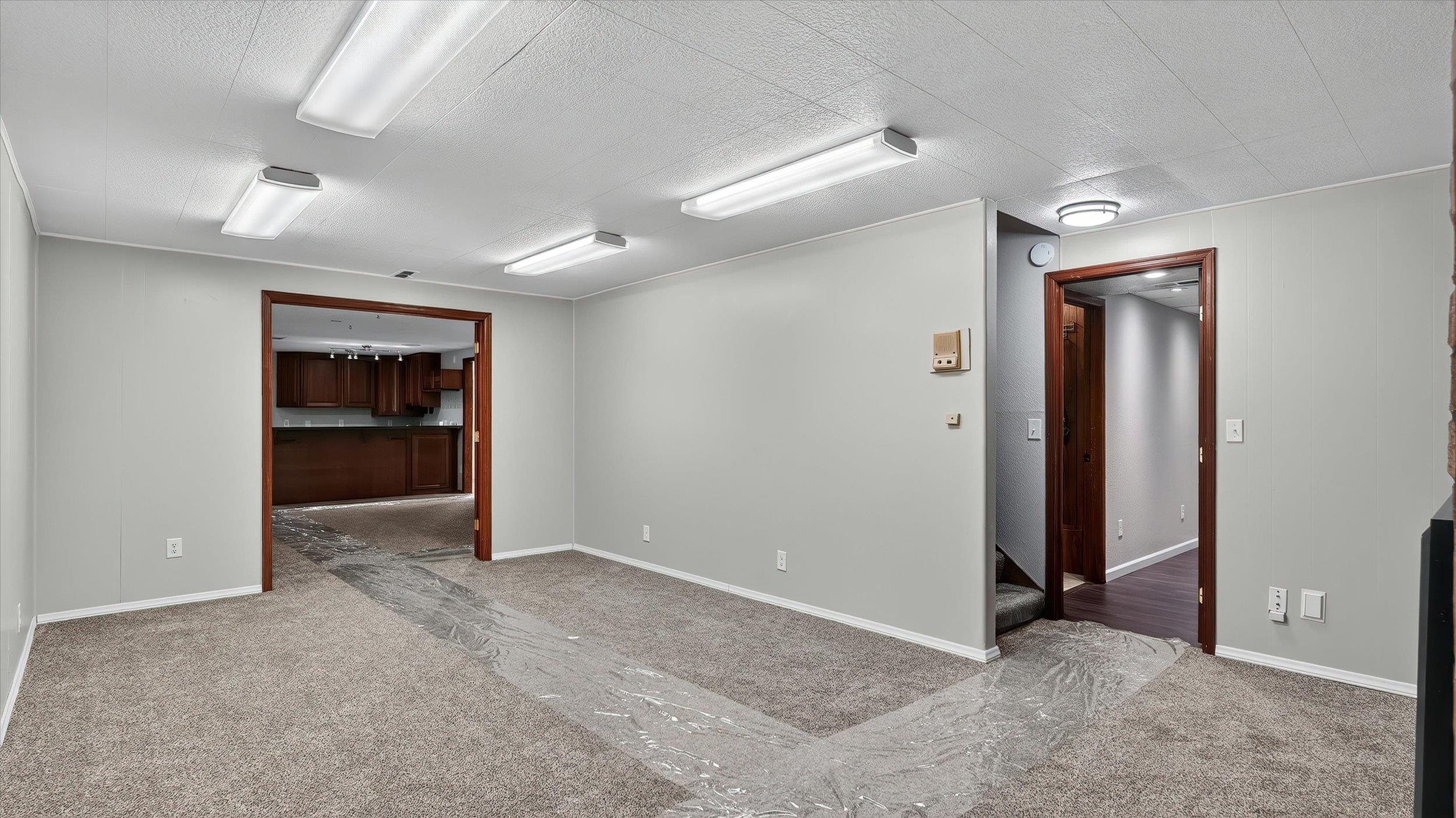 10810 E 35th Ave - Photo 24