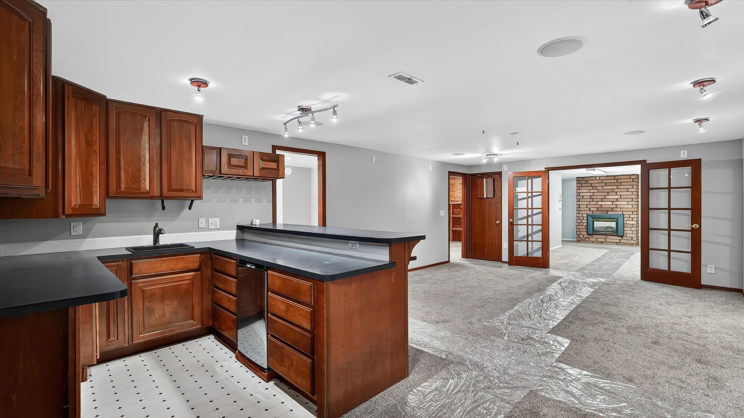 10810 E 35th Ave - Photo 28
