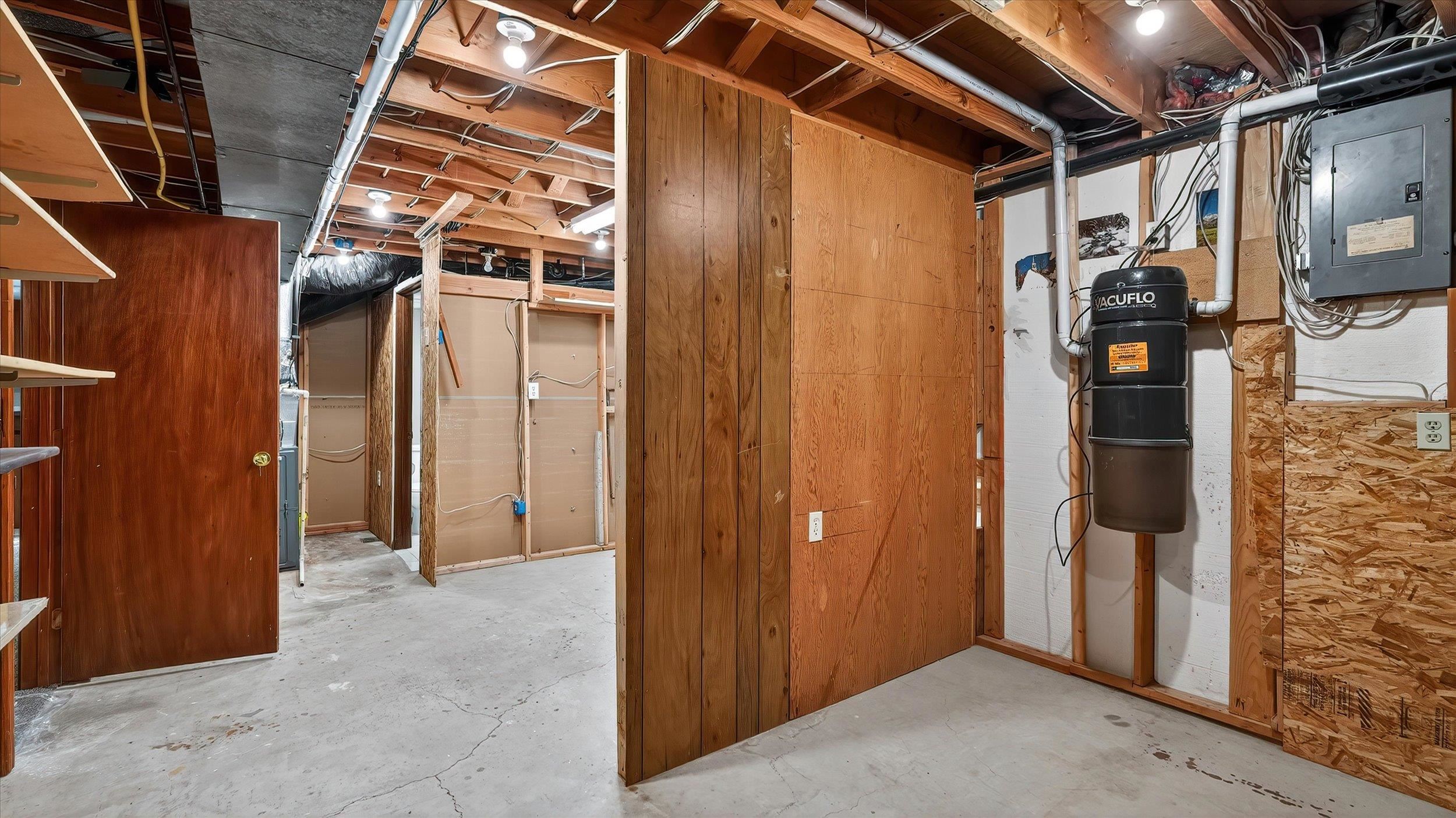 10810 E 35th Ave - Photo 35