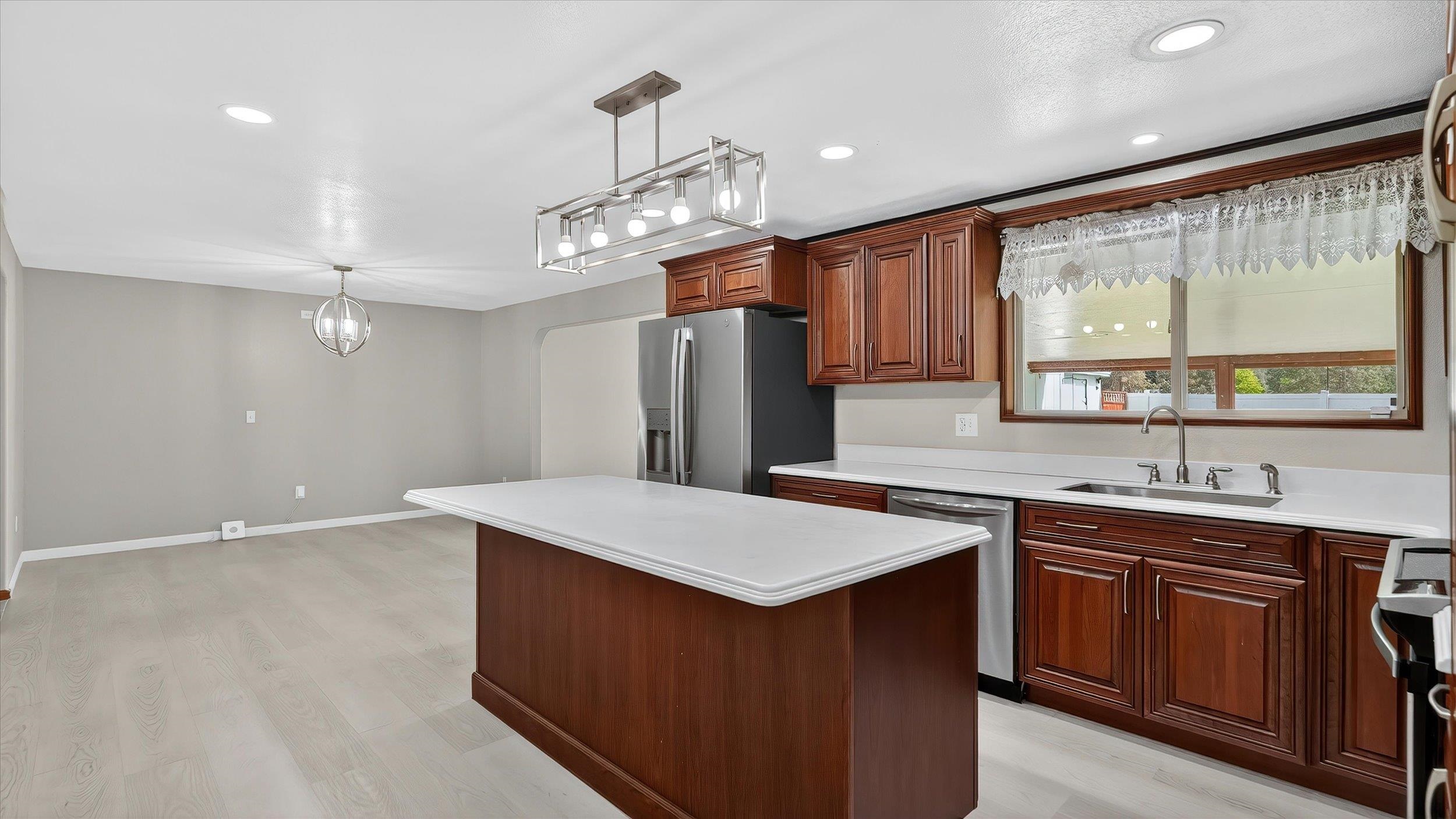 10810 E 35th Ave - Photo 7