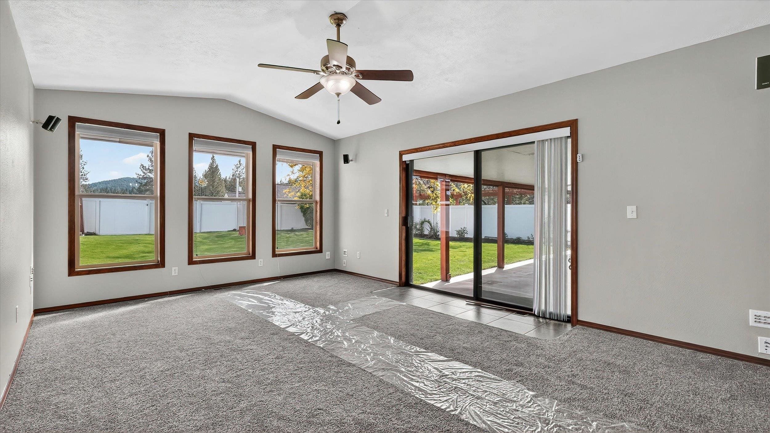 10810 E 35th Ave - Photo 9