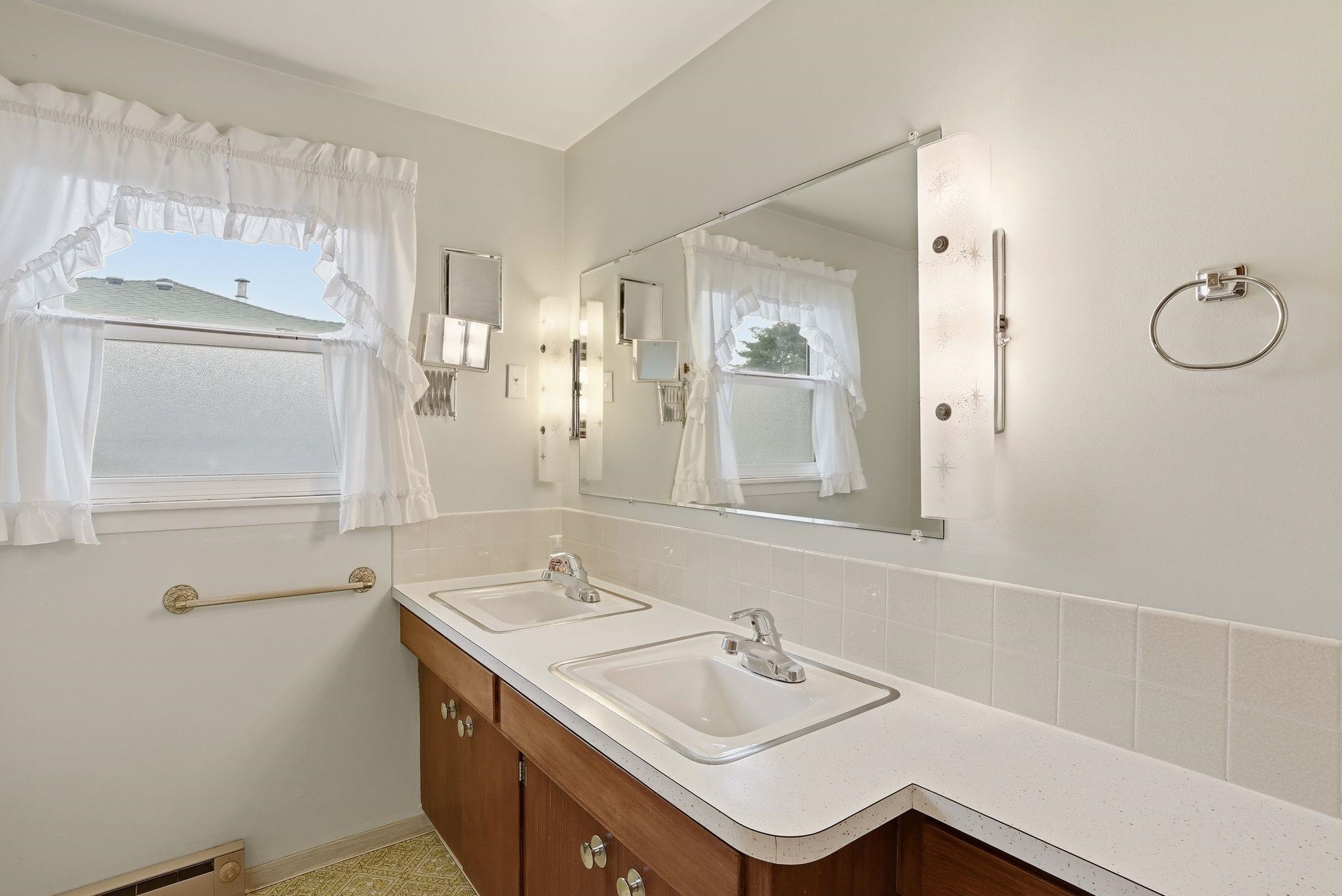 624 E Courtland Ave - Photo 13