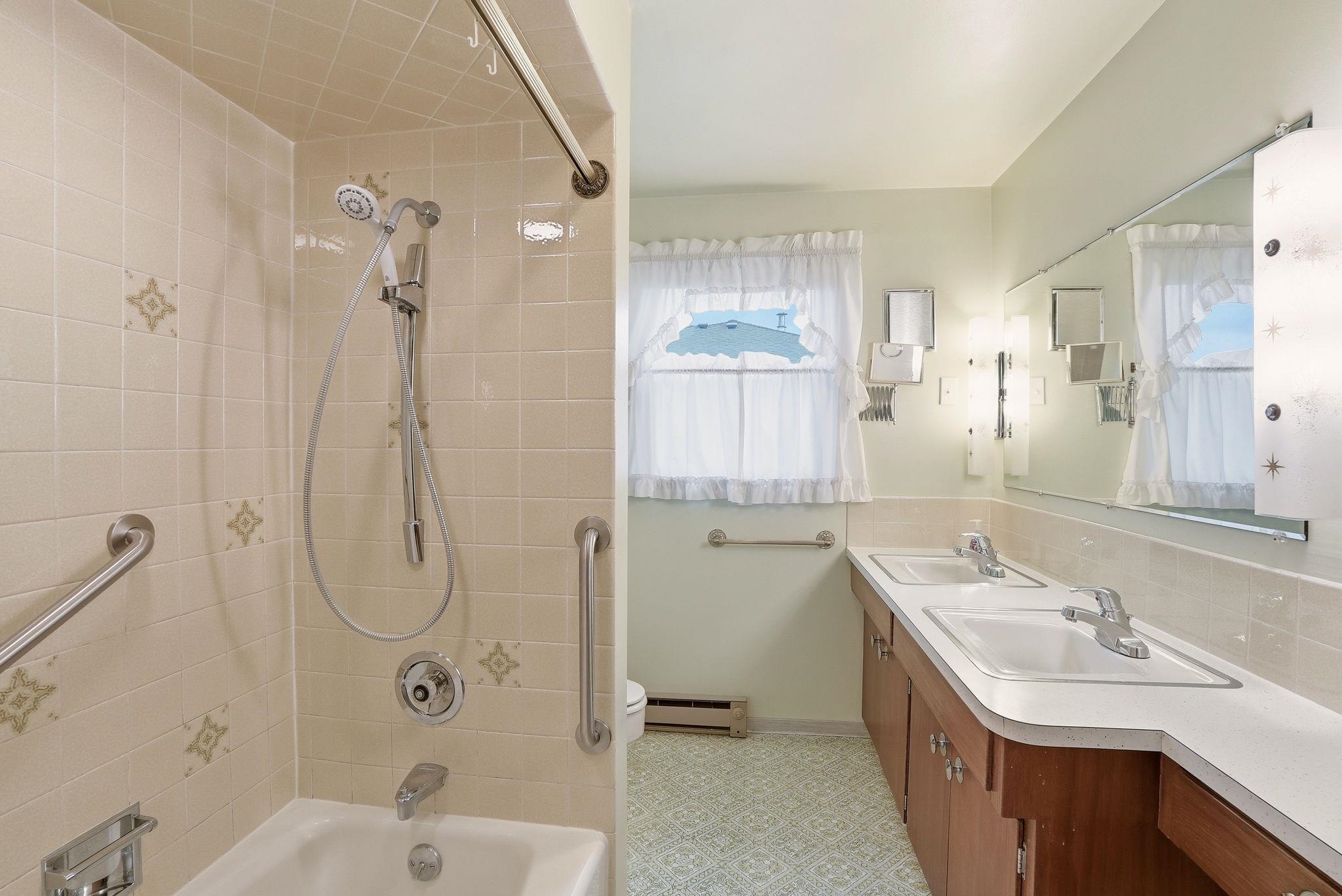 624 E Courtland Ave - Photo 14