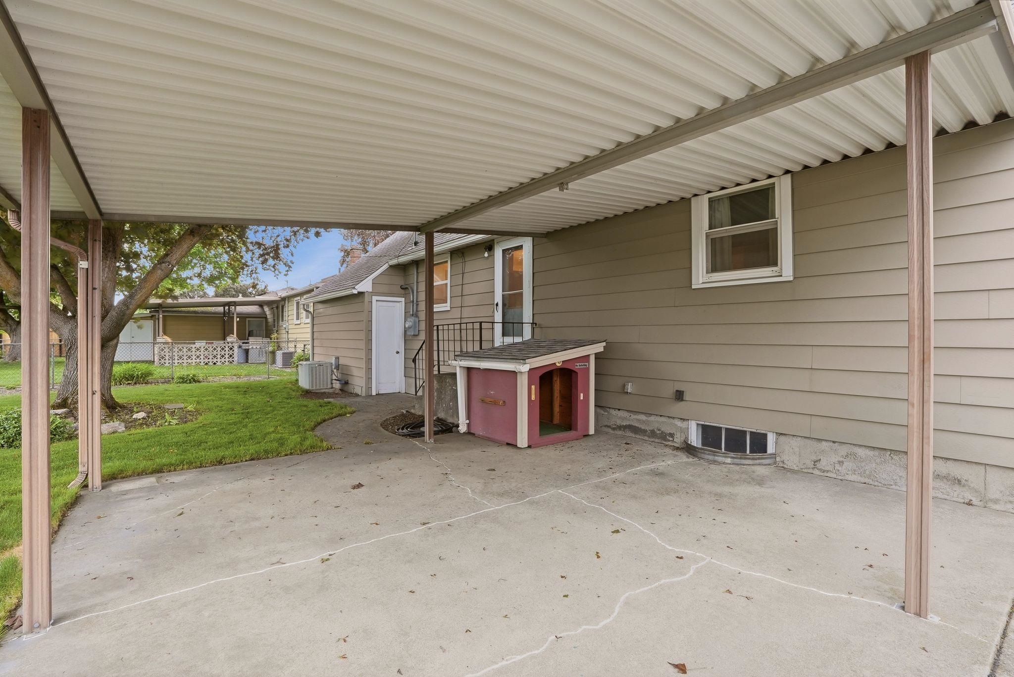 624 E Courtland Ave - Photo 27