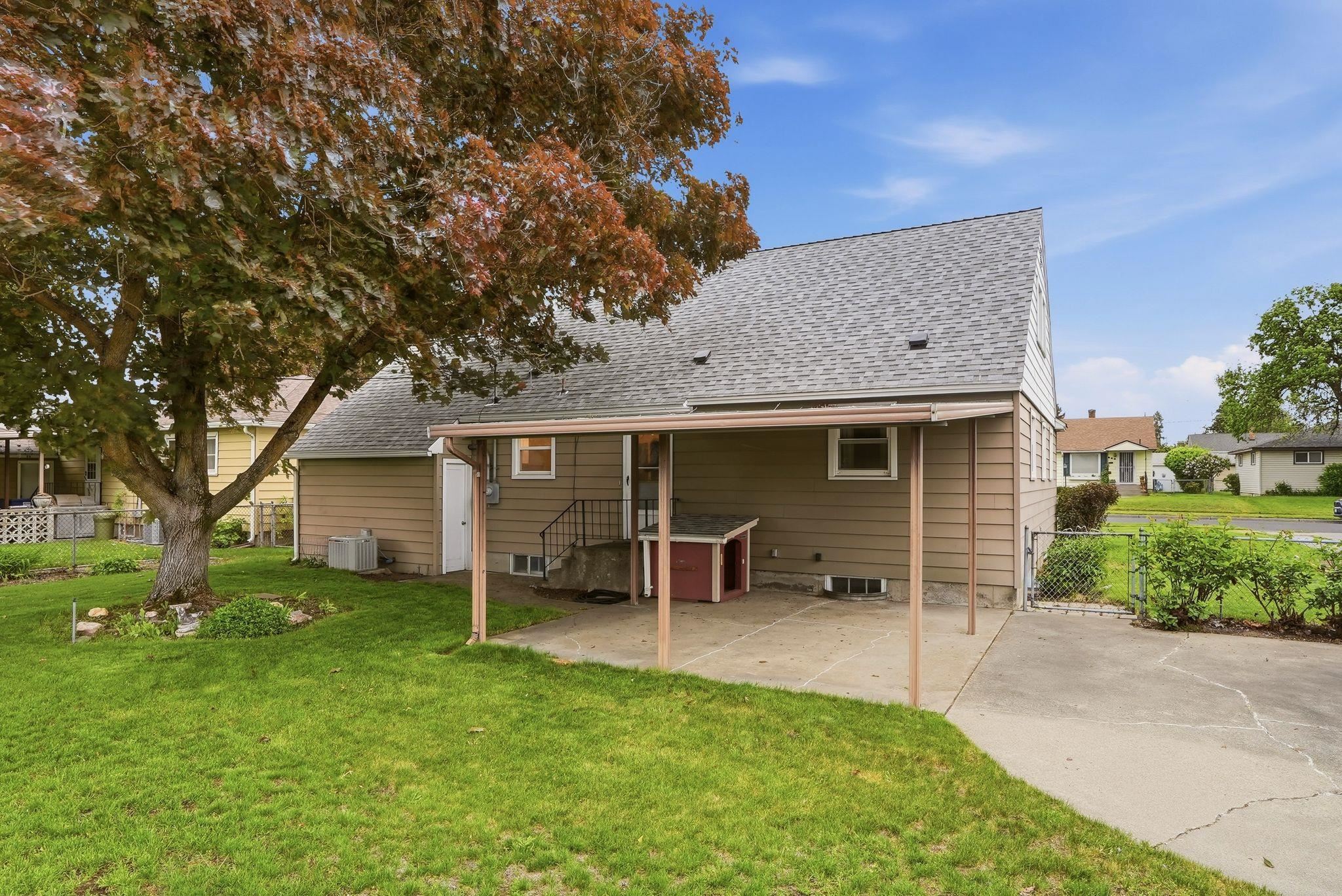 624 E Courtland Ave - Photo 30