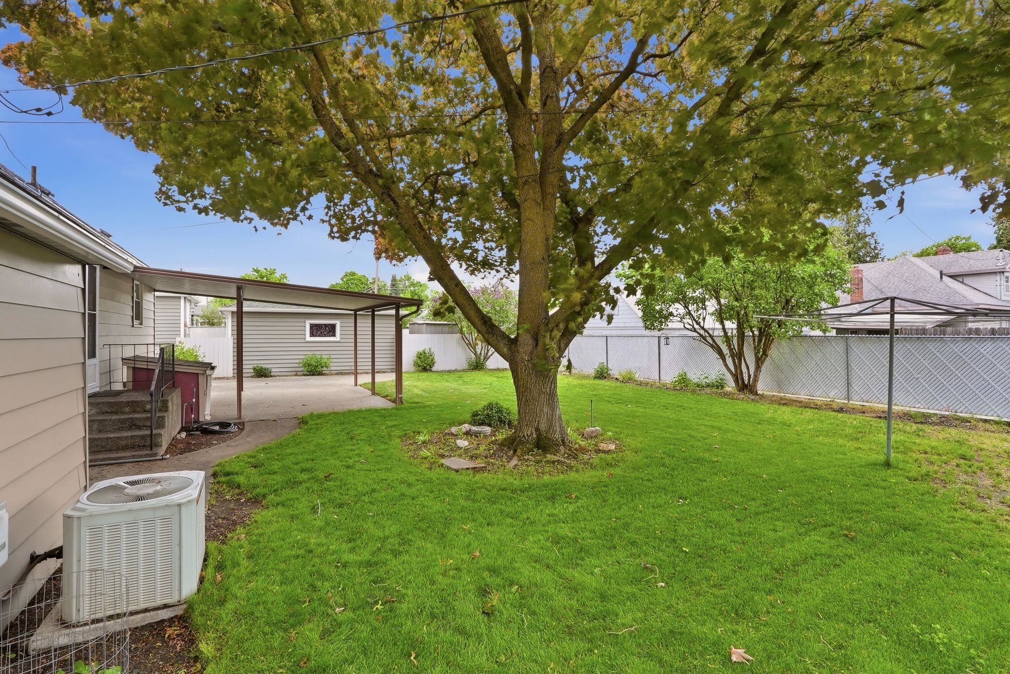 624 E Courtland Ave - Photo 31