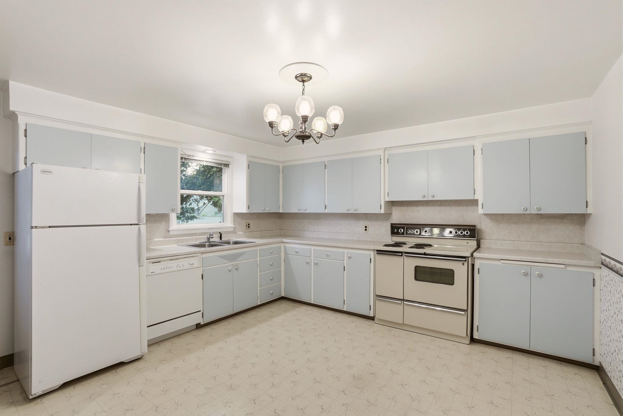 624 E Courtland Ave - Photo 6