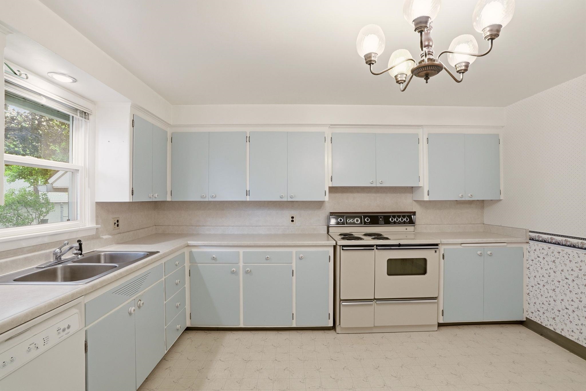 624 E Courtland Ave - Photo 7