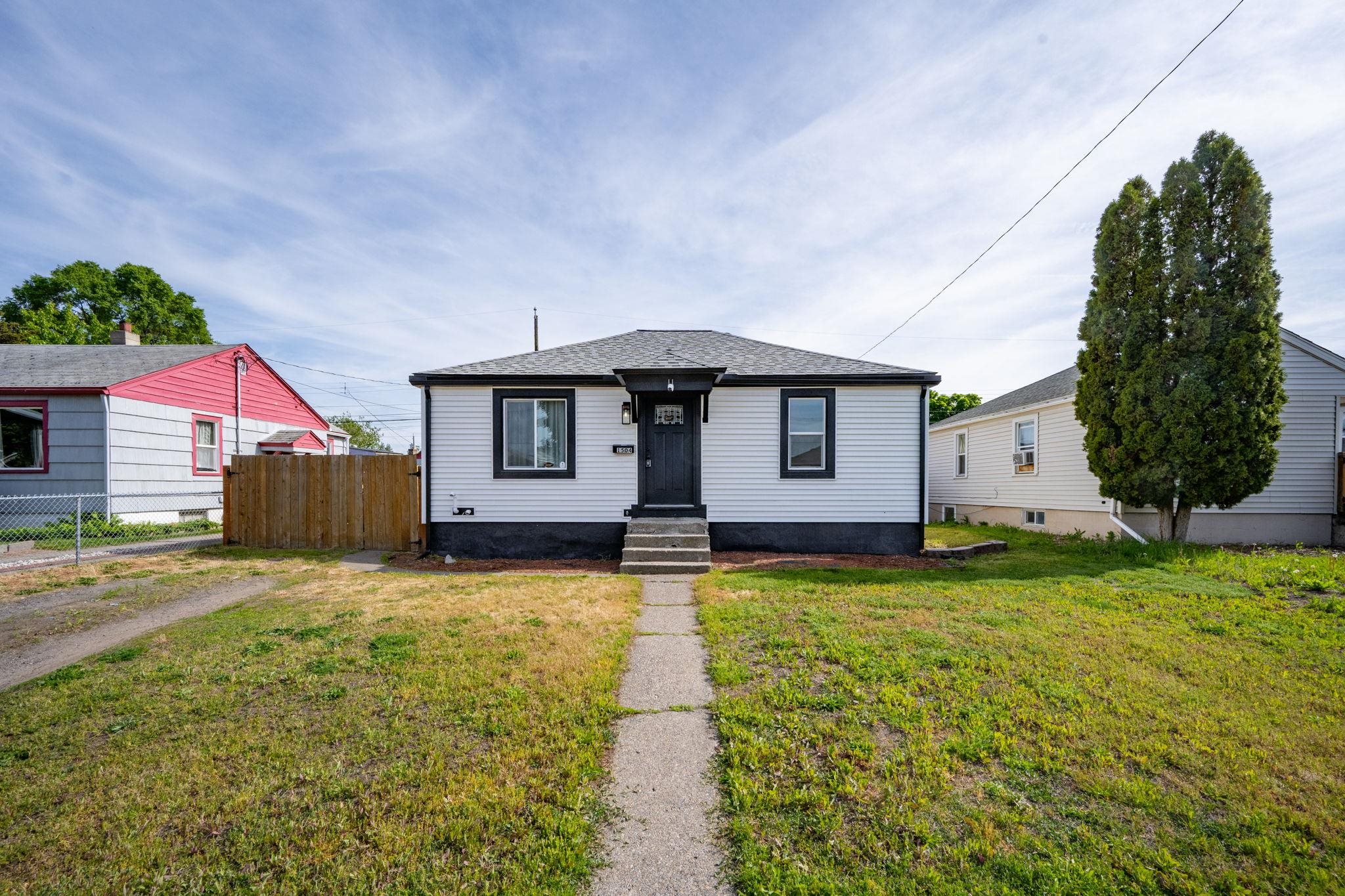 1504 E Rich Ave - Photo 1