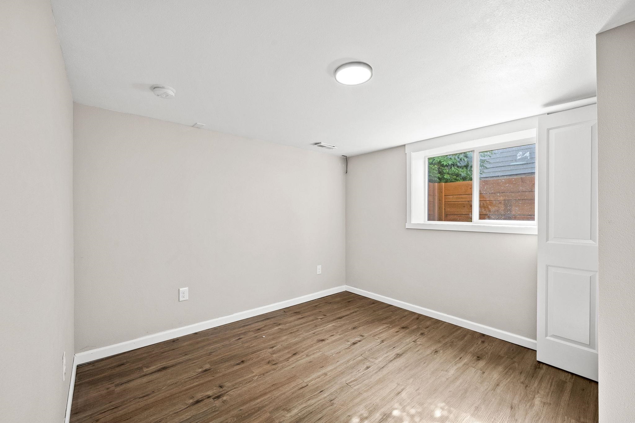 1504 E Rich Ave - Photo 21