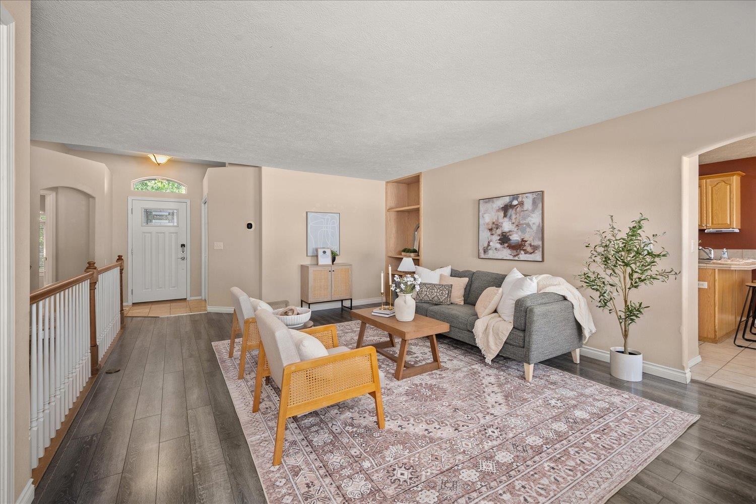 1602 N Tschirley Rd - Photo 2
