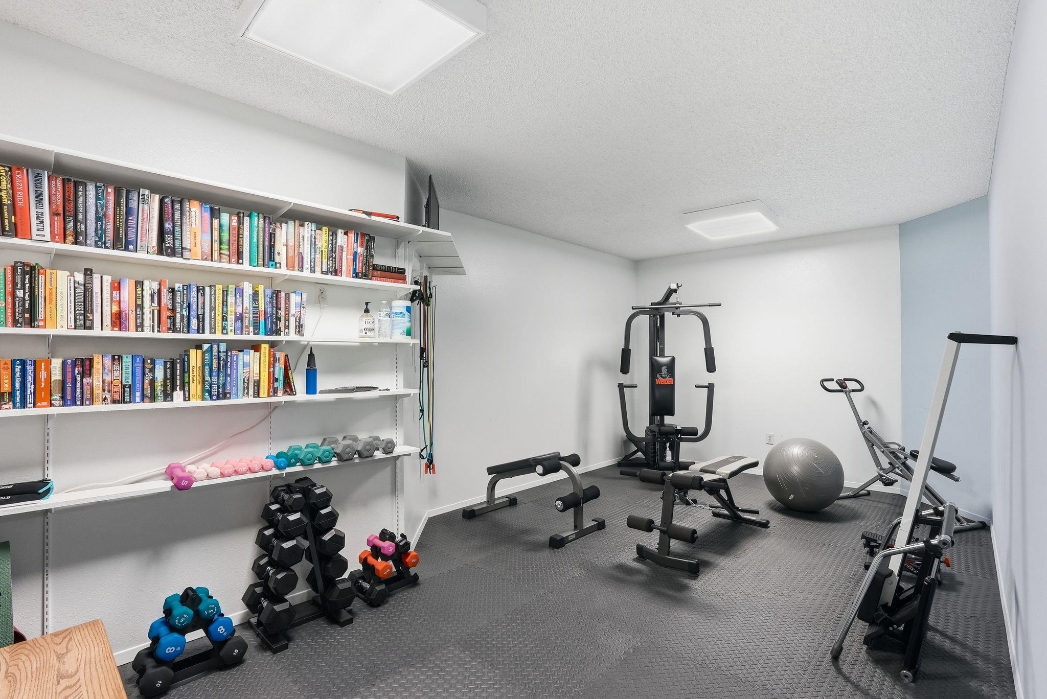 22804 E Clearwater Ln - Photo 40
