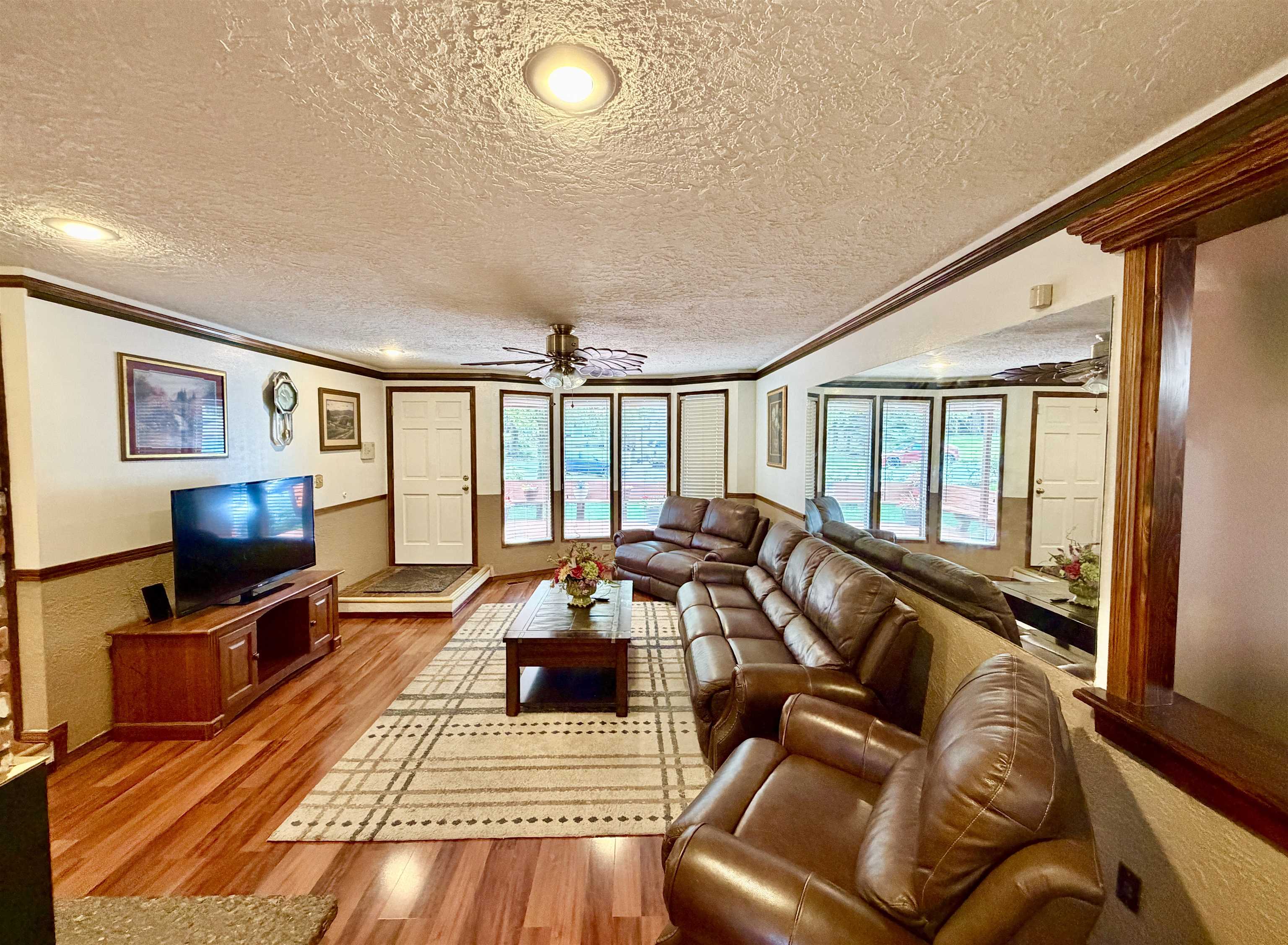 407 E SHILOH HILLS Dr - Photo 13