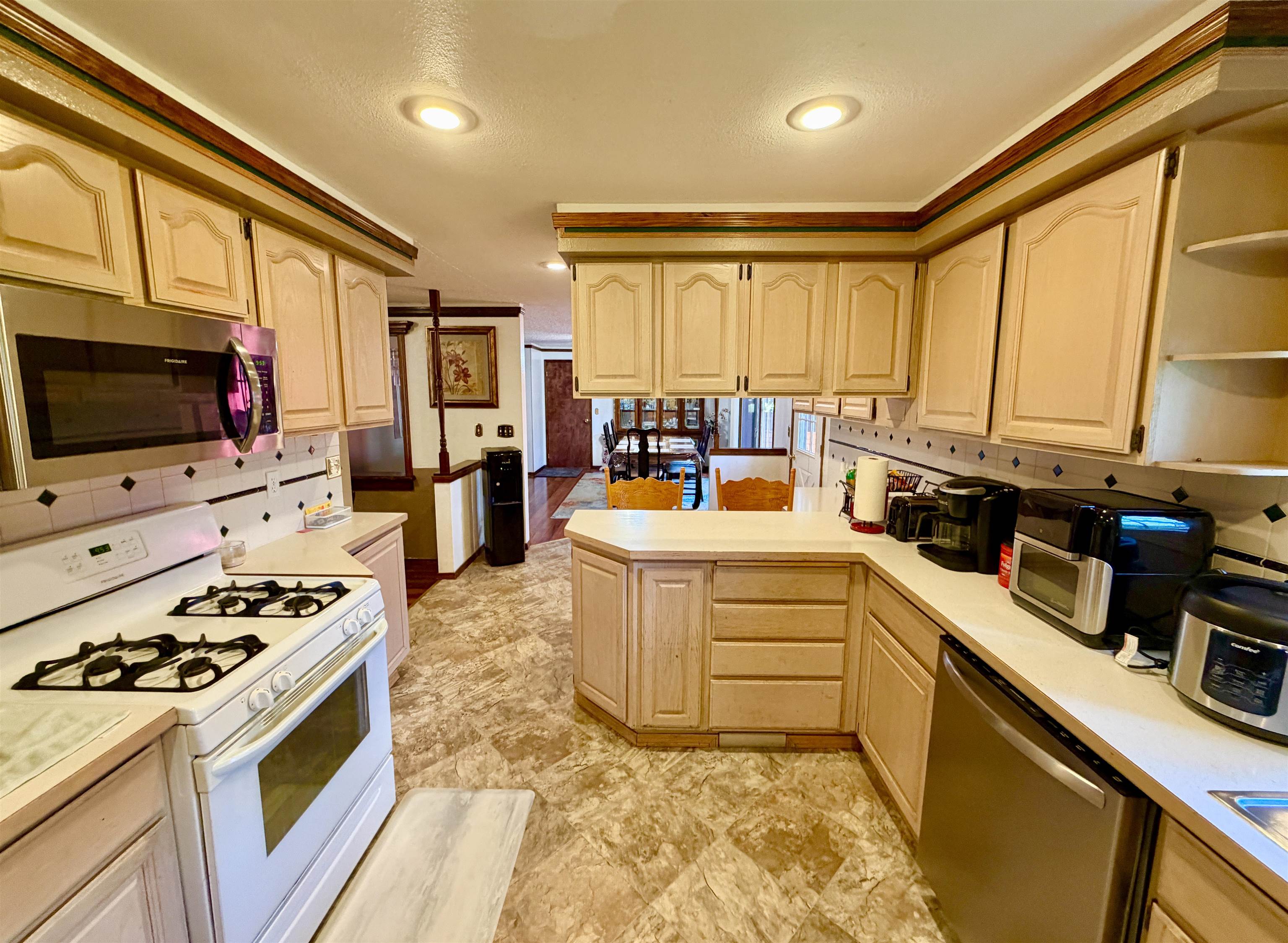407 E SHILOH HILLS Dr - Photo 16