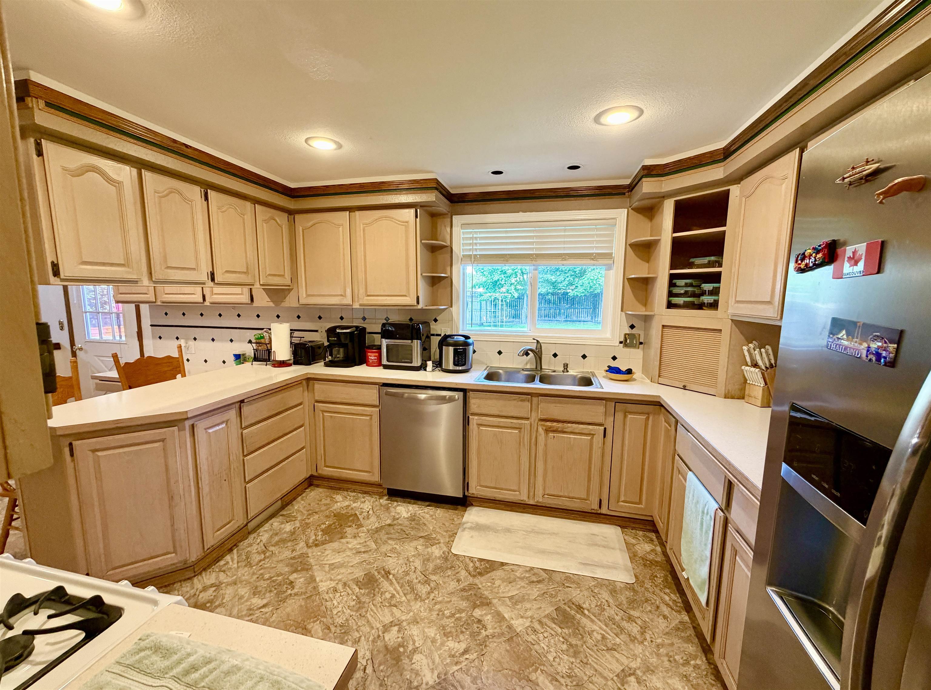 407 E SHILOH HILLS Dr - Photo 17