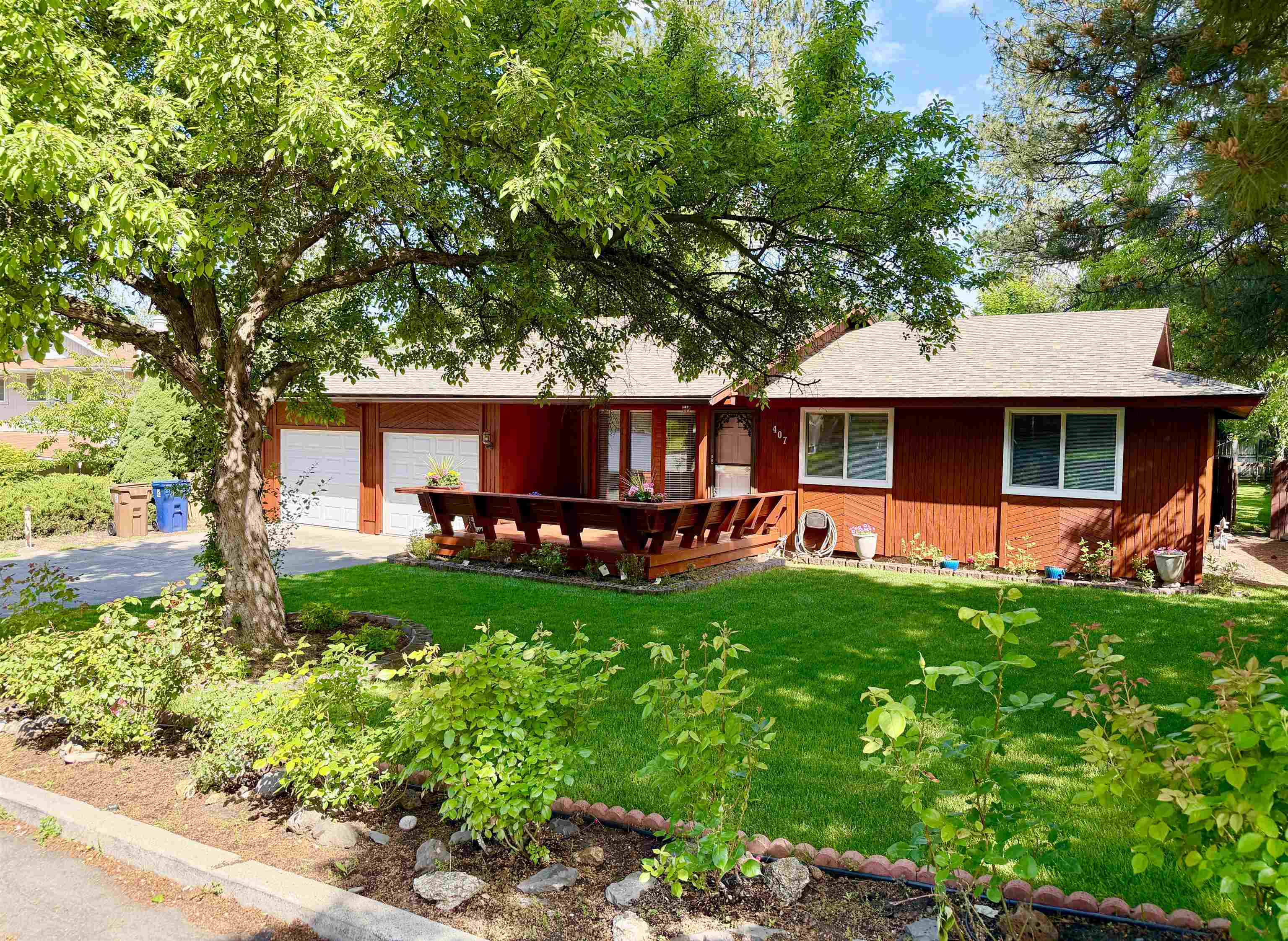 407 E SHILOH HILLS Dr - Photo 5