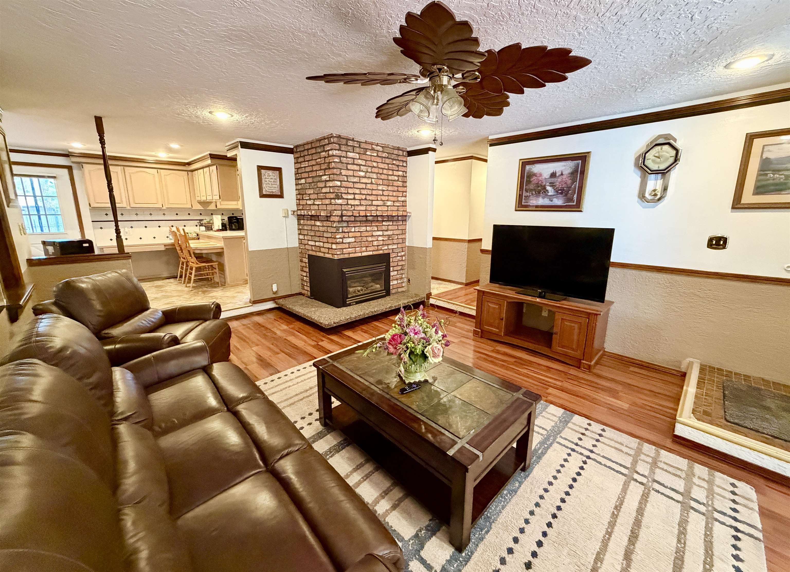 407 E SHILOH HILLS Dr - Photo 10