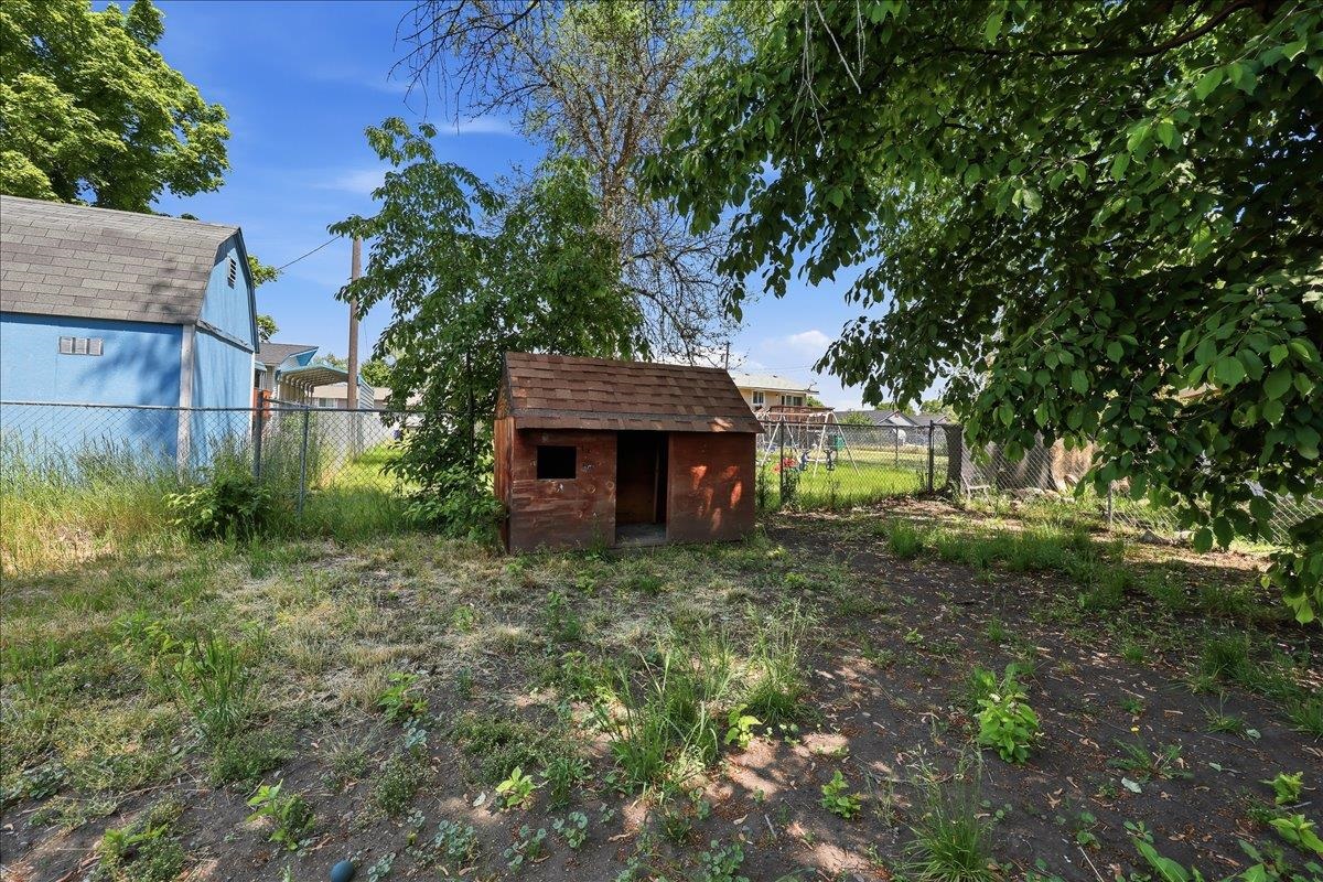 7925 E Nora Ave - Photo 22