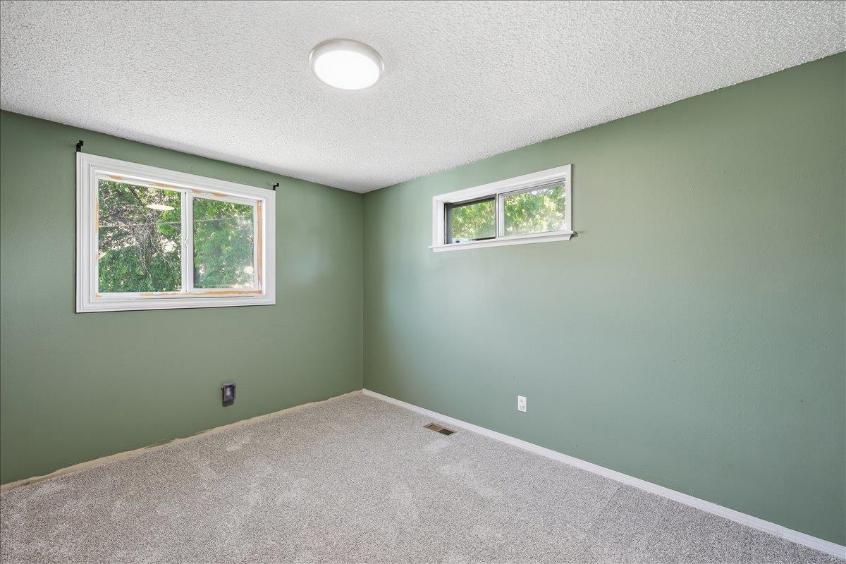 7925 E Nora Ave - Photo 10