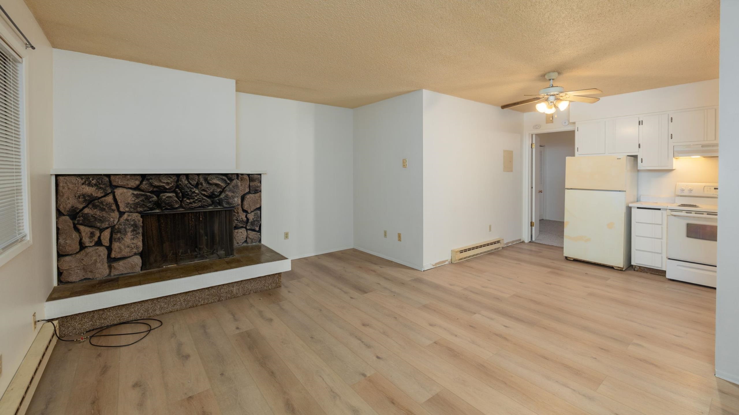 12816 E Main Ave - Photo 11