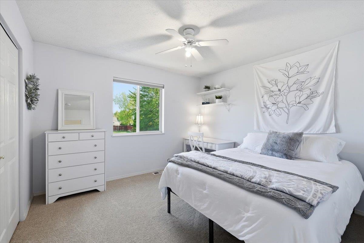 15205 E 21st Ave - Photo 21