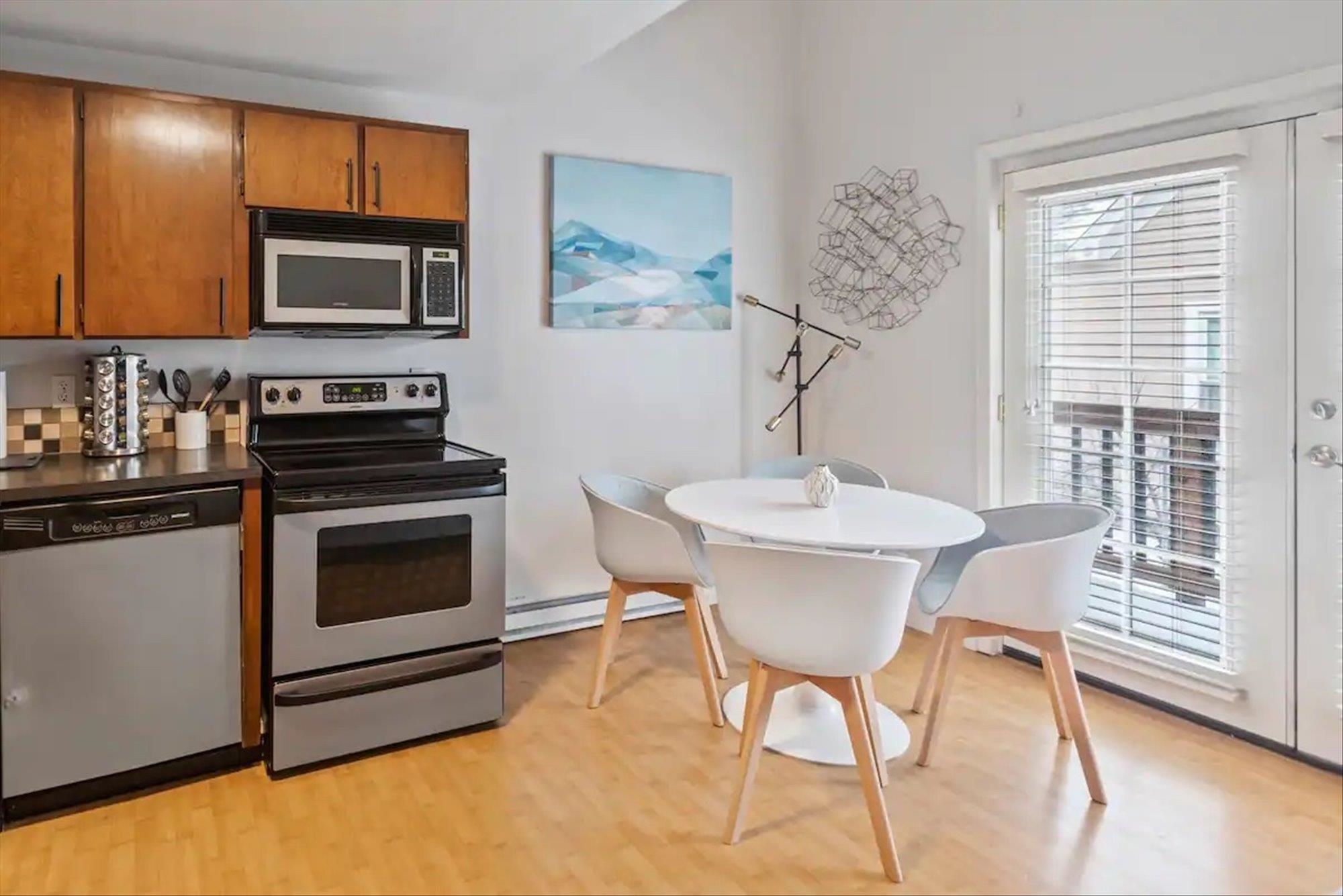 1110 E 8th Ave - Photo 11