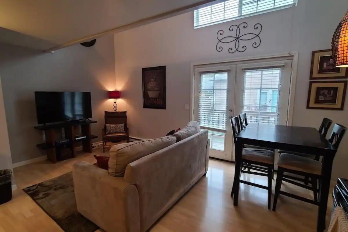 1110 E 8th Ave - Photo 26