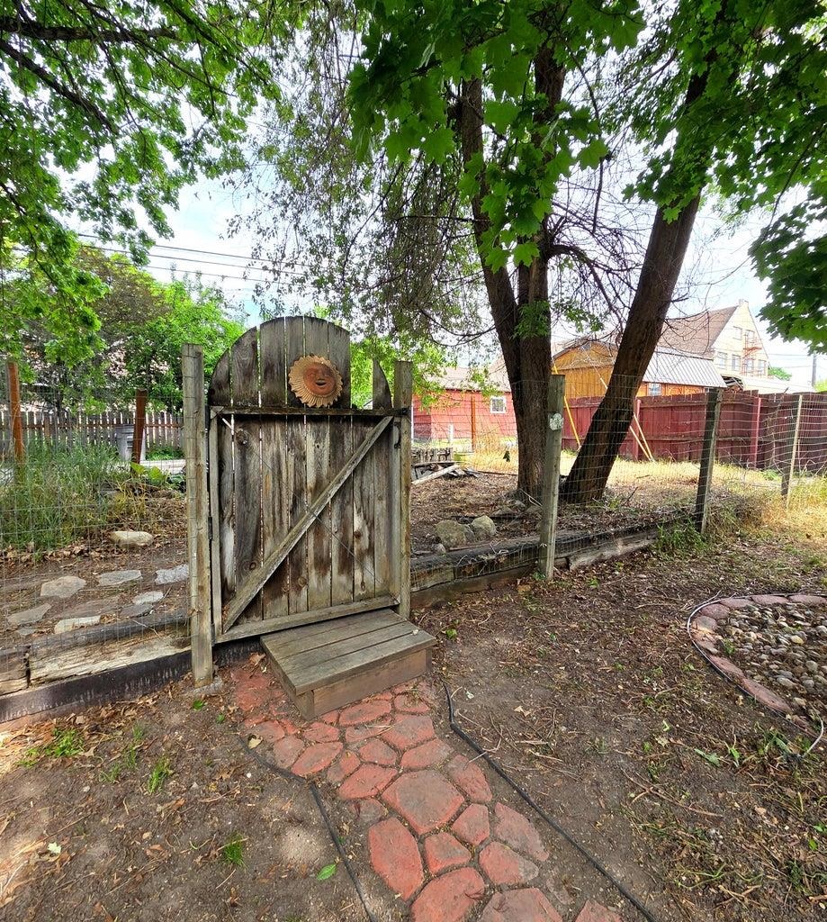 246 N Elm St - Photo 17