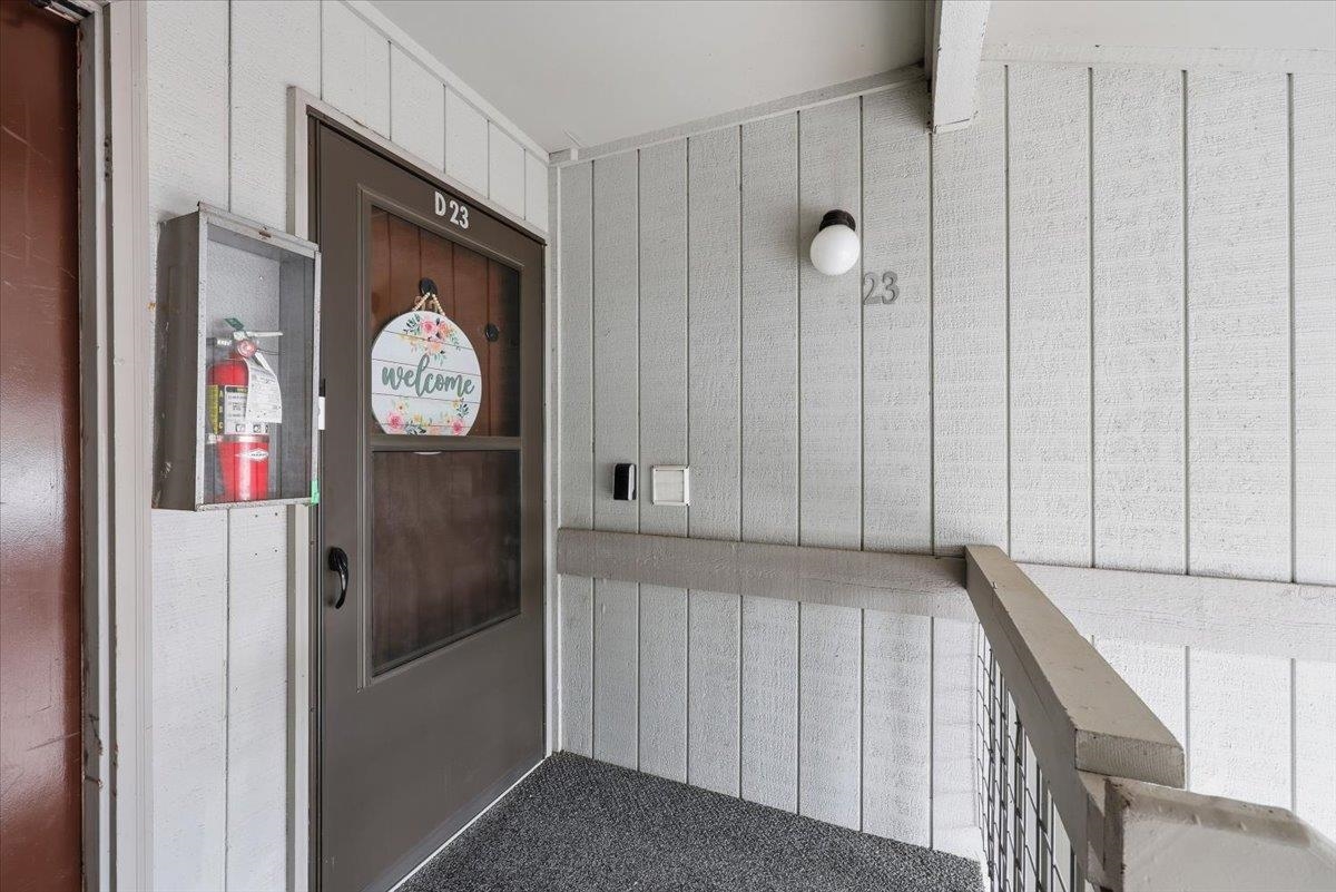 310 N Raymond Rd - Photo 2