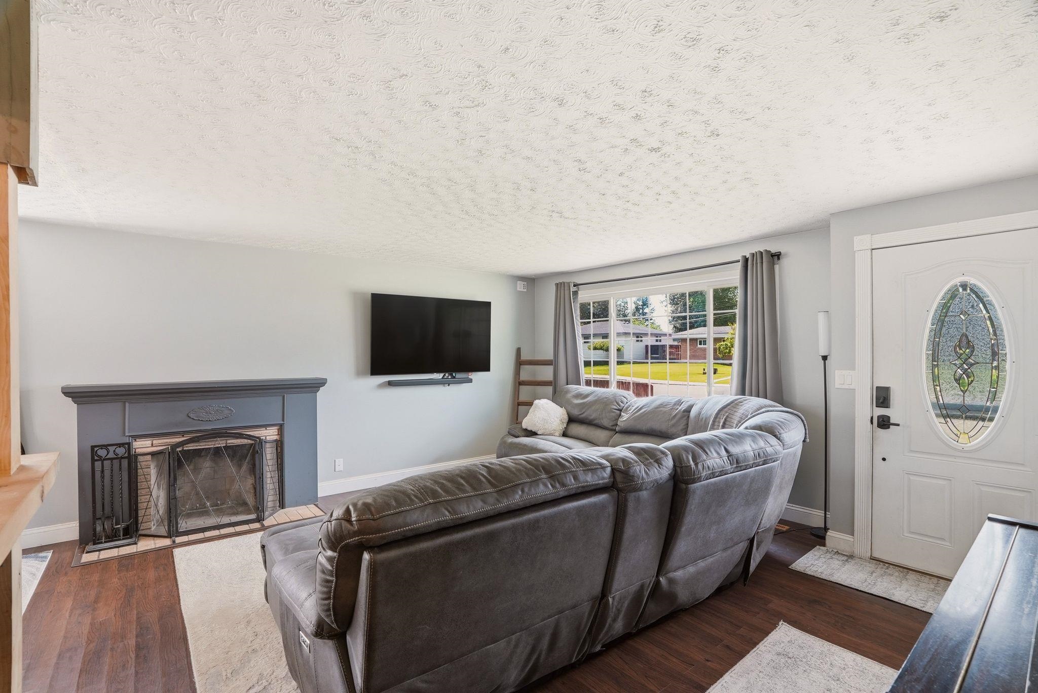 6808 N Stevens St - Photo 3