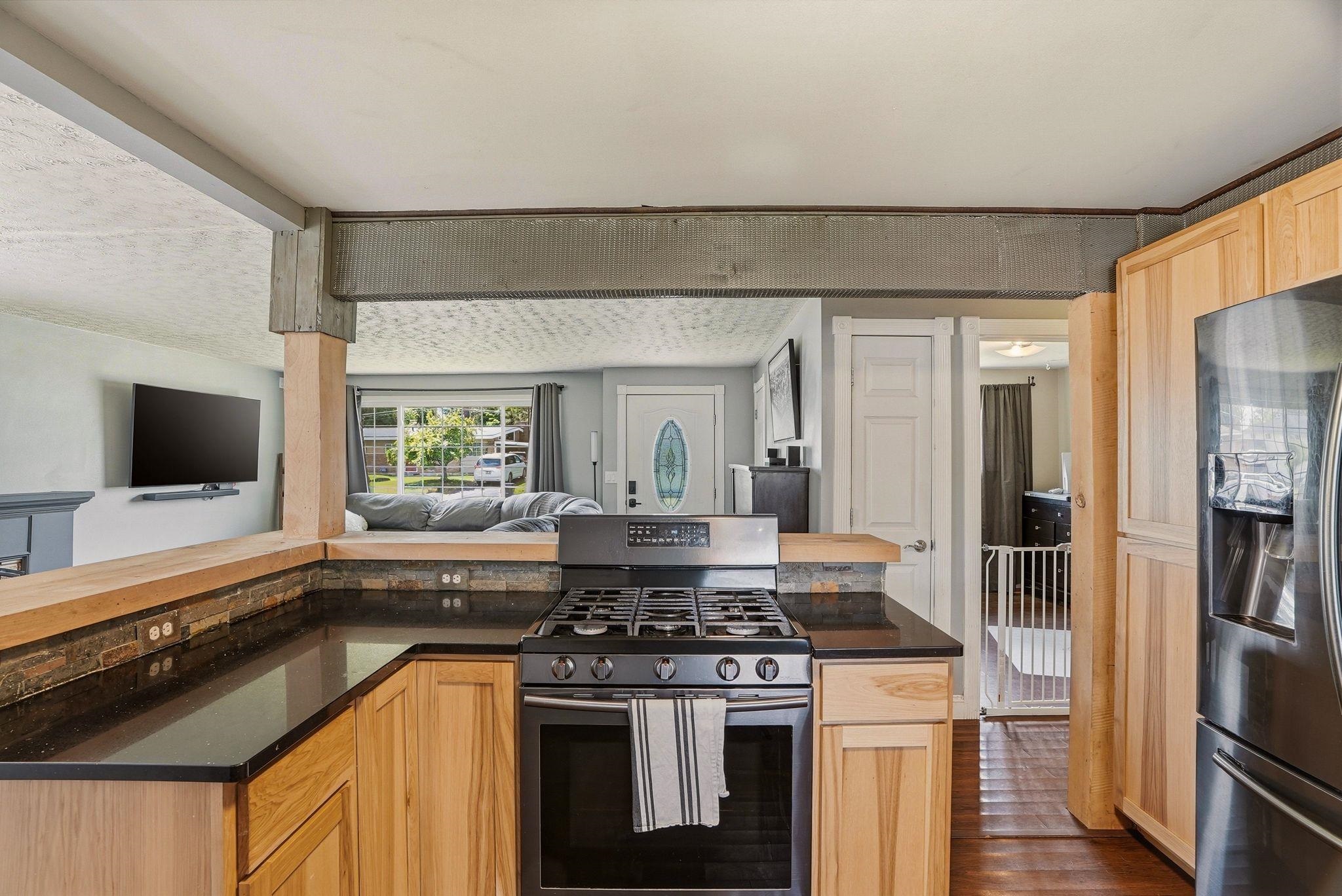 6808 N Stevens St - Photo 8