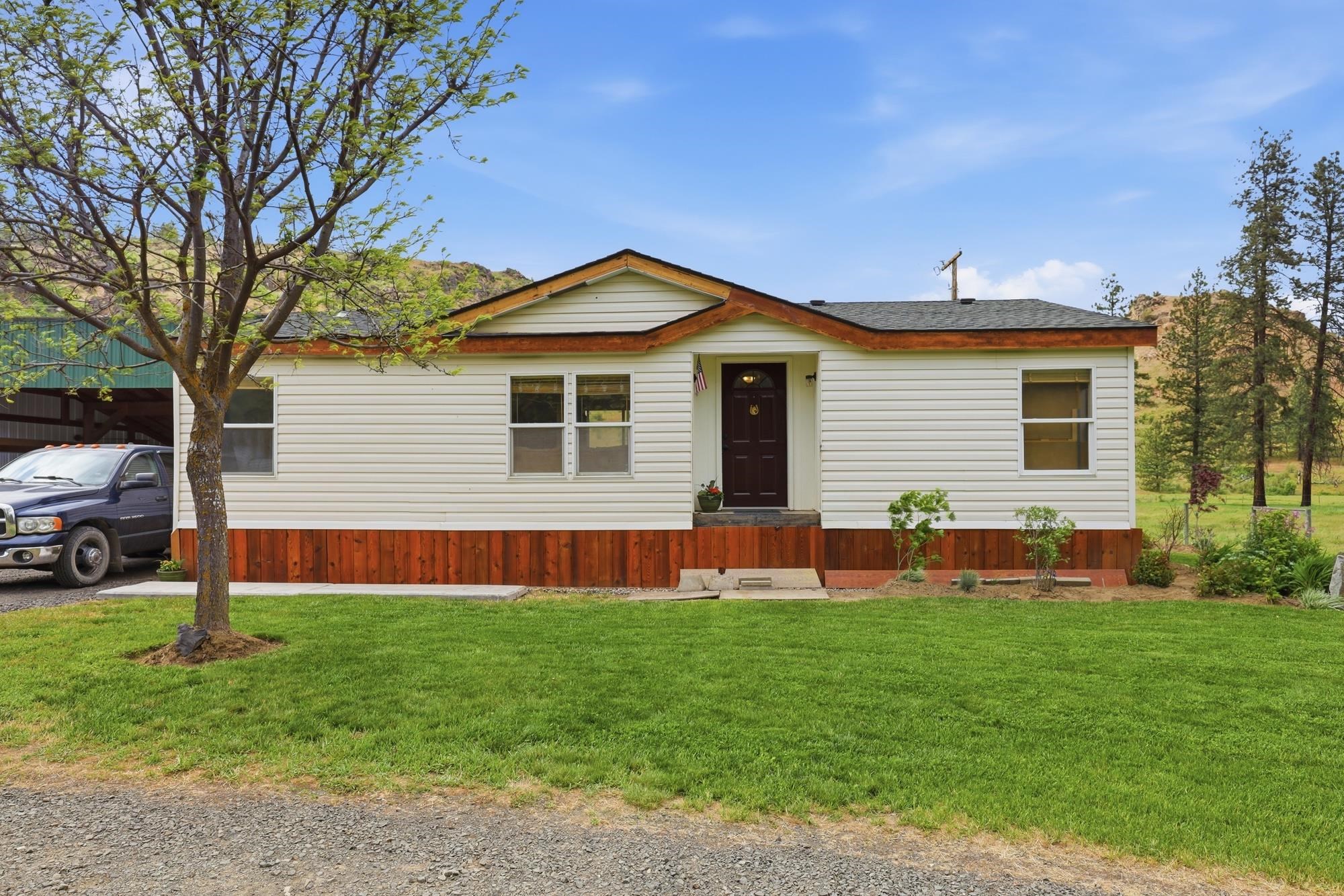 36499 N Teel Hill Rd - Photo 1