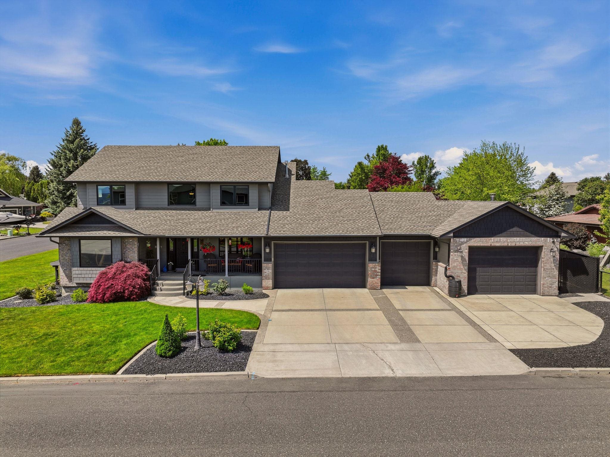 8111 N Panorama Dr - Photo 1