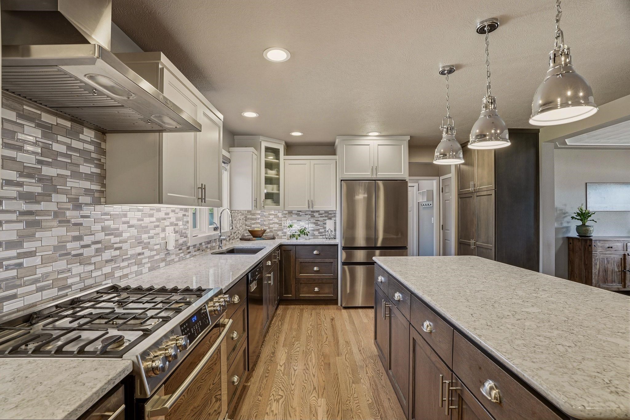 8111 N Panorama Dr - Photo 3