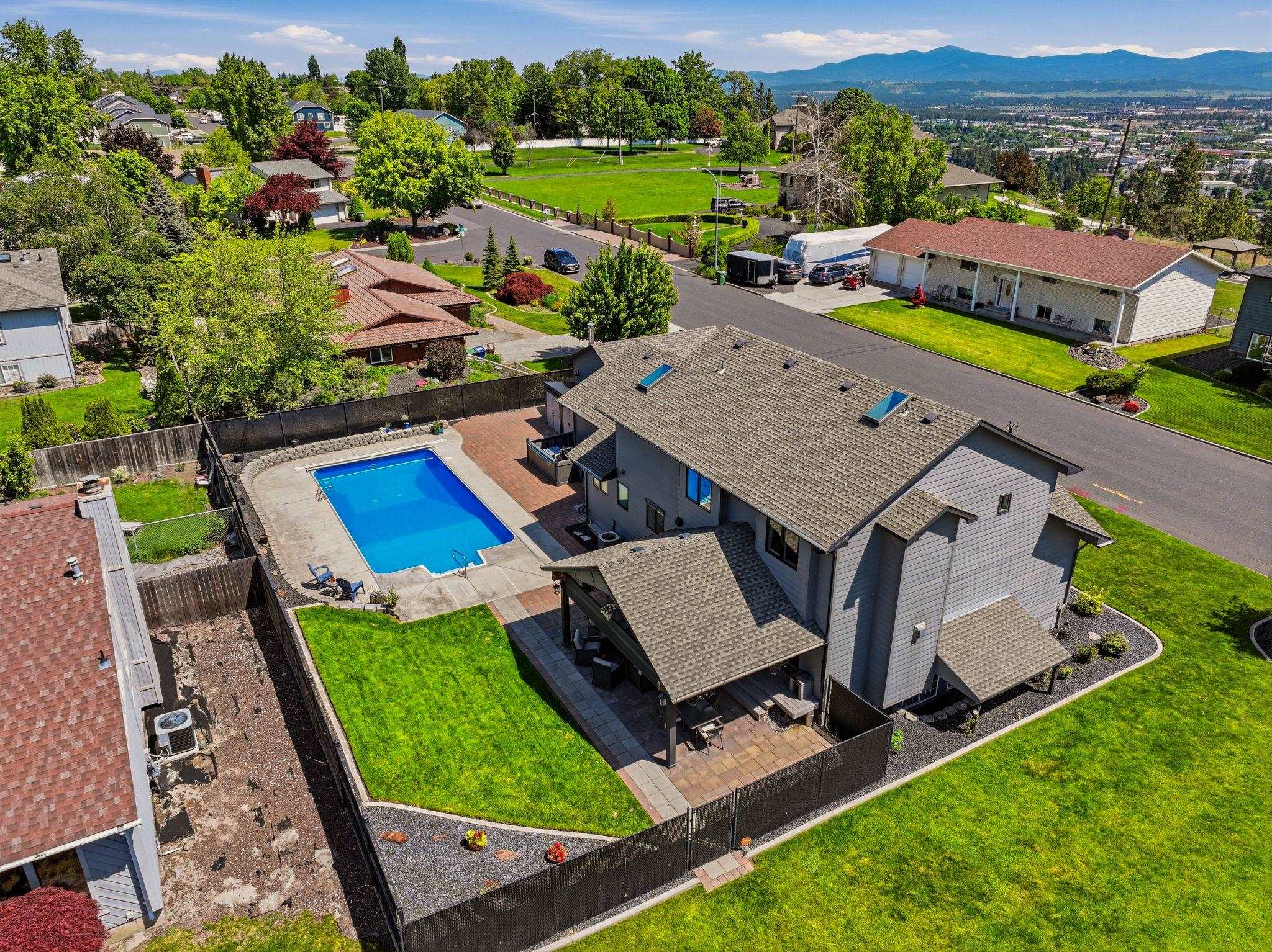 8111 N Panorama Dr - Photo 43