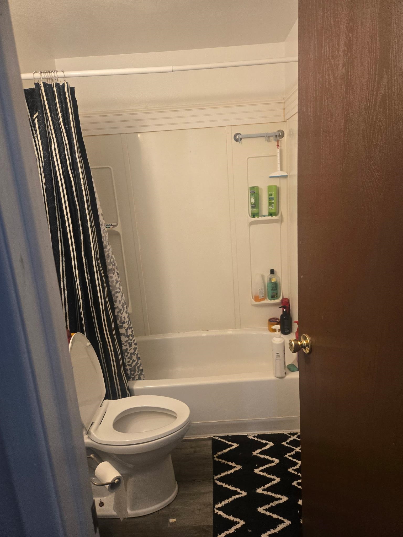 811 W Spofford Ave - Photo 5