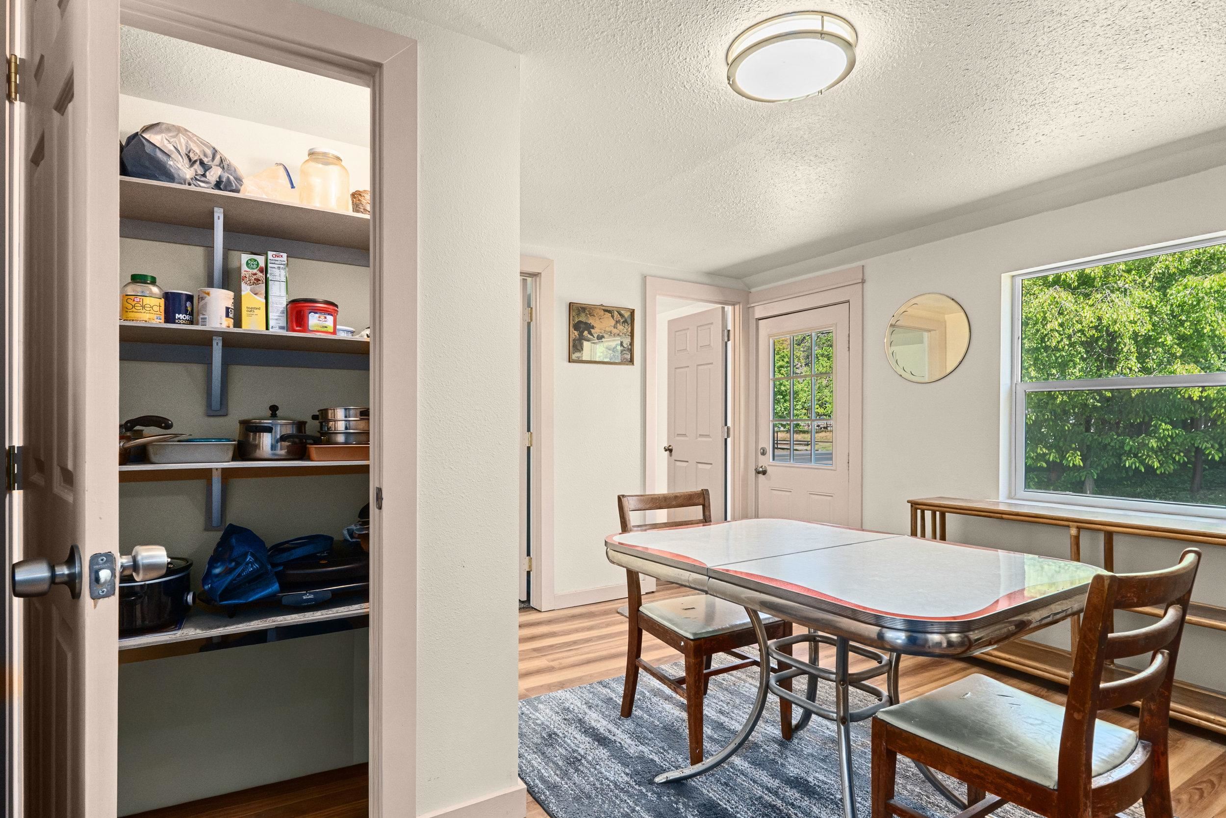 380 W 5th Ave - Photo 12