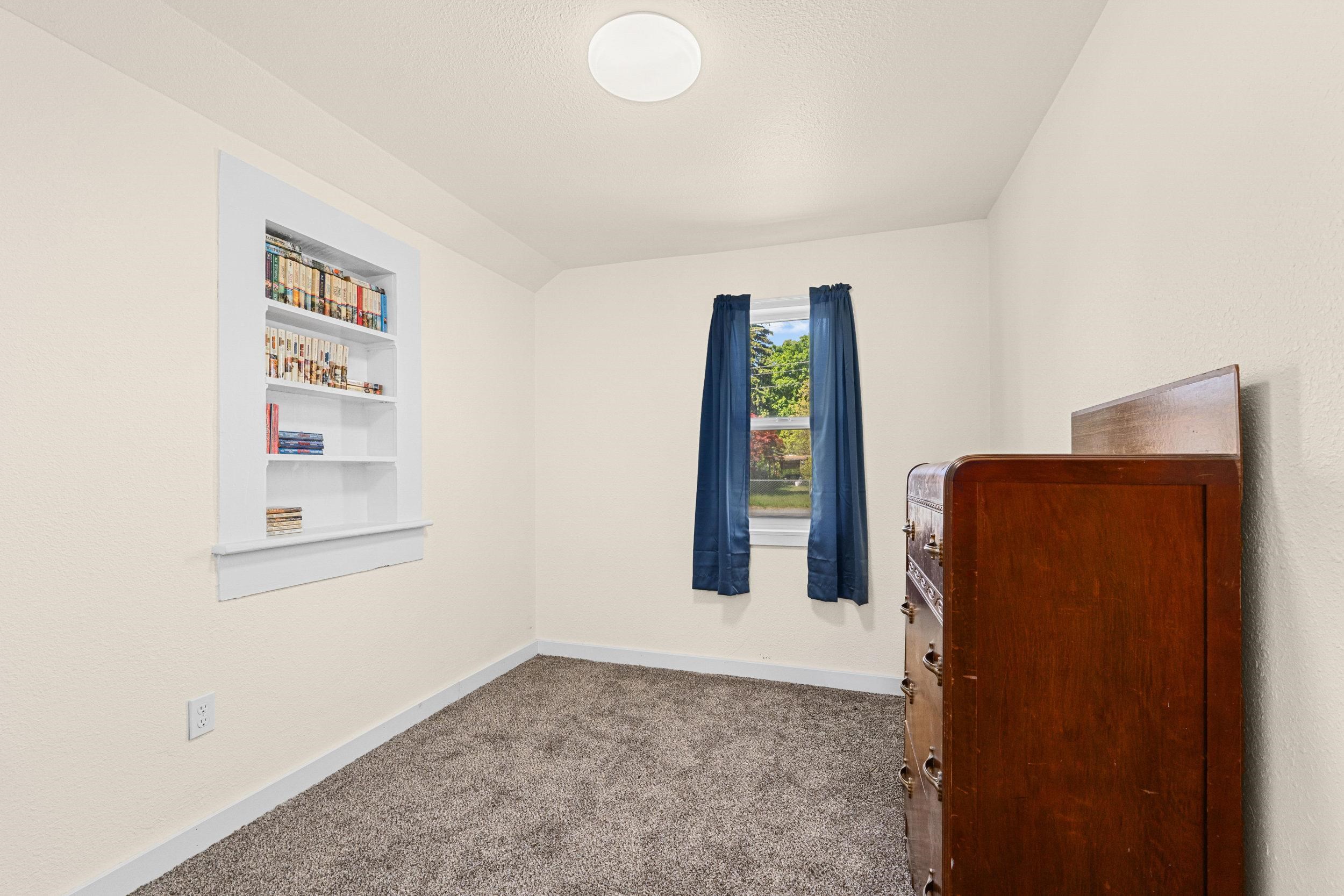 380 W 5th Ave - Photo 16