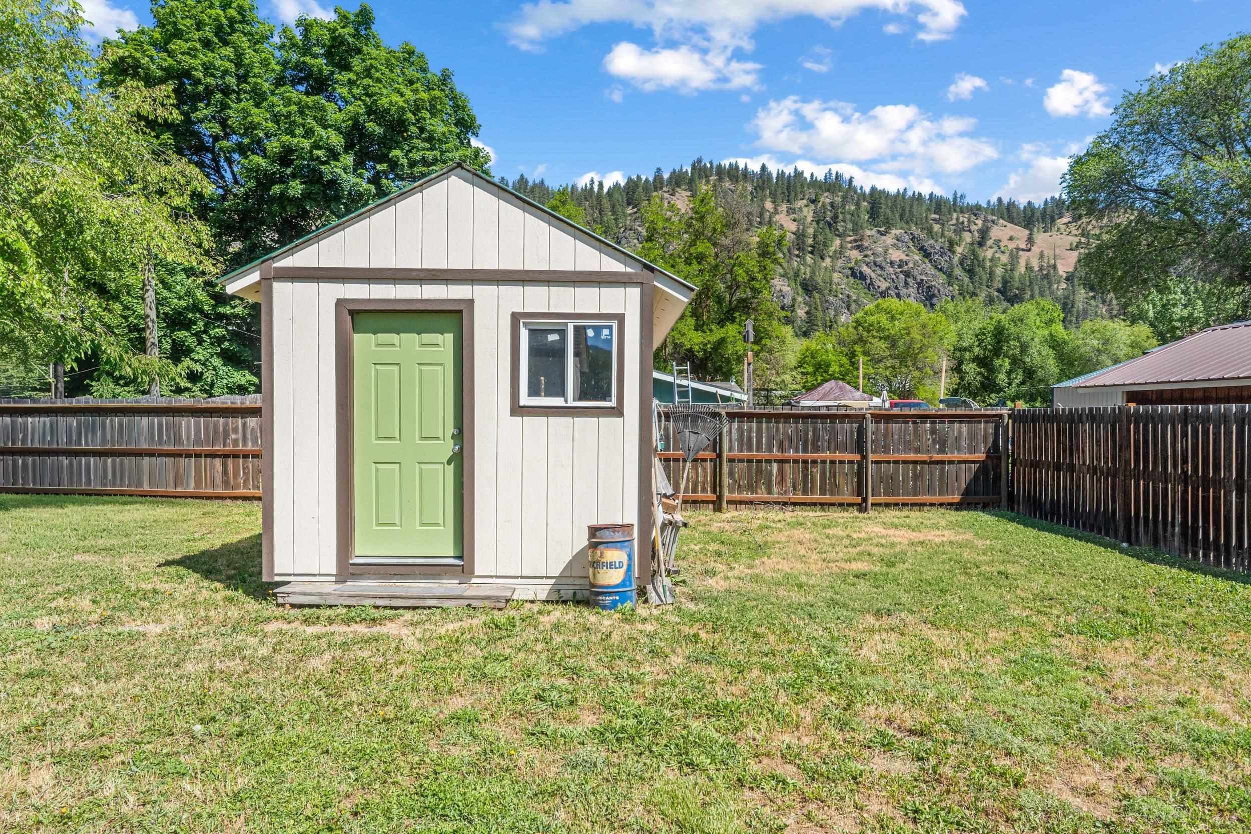 380 W 5th Ave - Photo 21